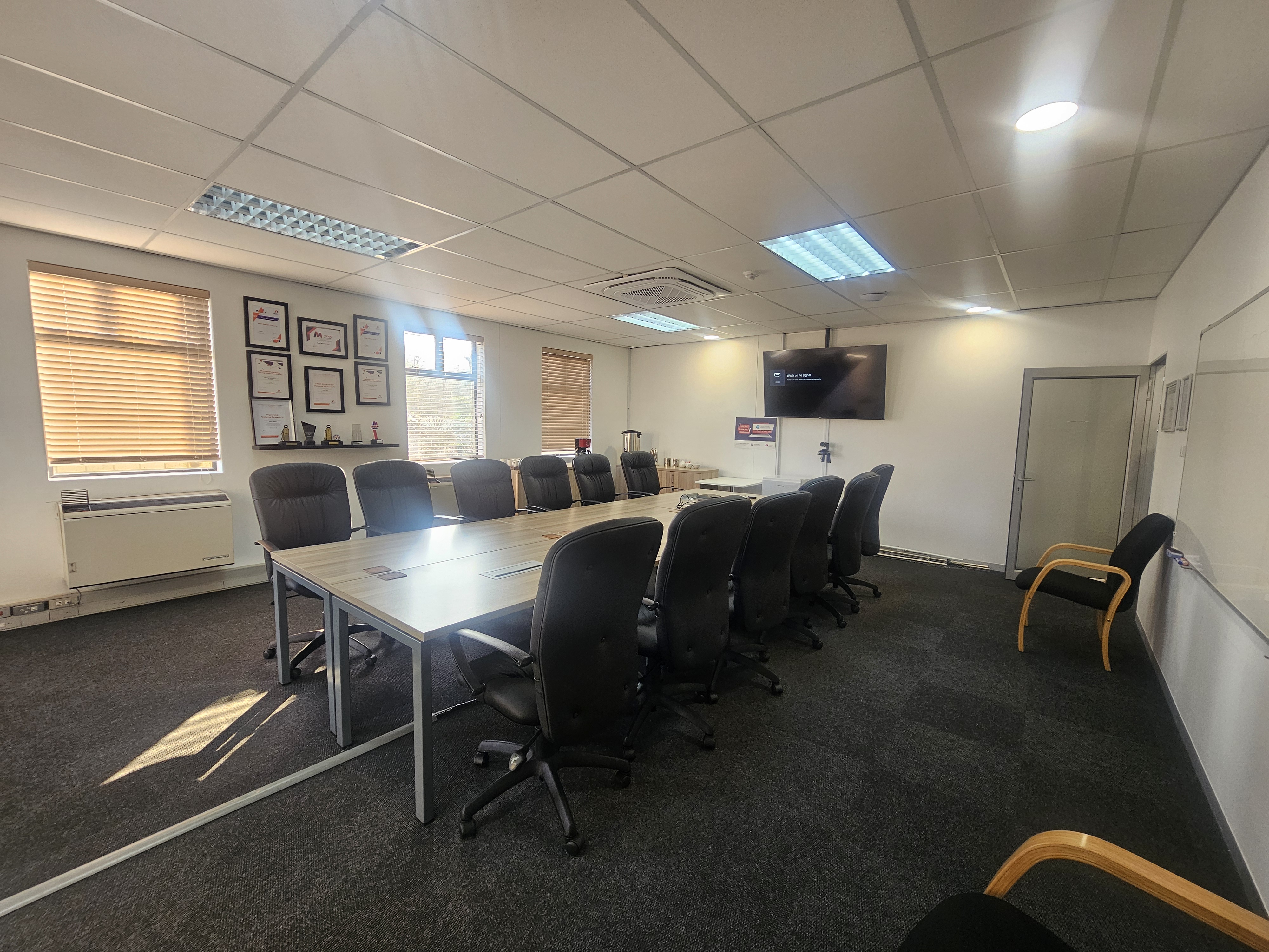 684m² Office Space to rent at Waterside Place in Tyger Valley