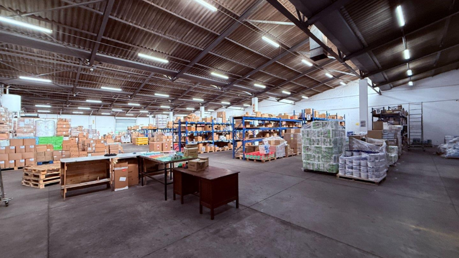1 810m² Warehouse to rent at 118 Bofors Circle - Gresmac in Epping Industrial