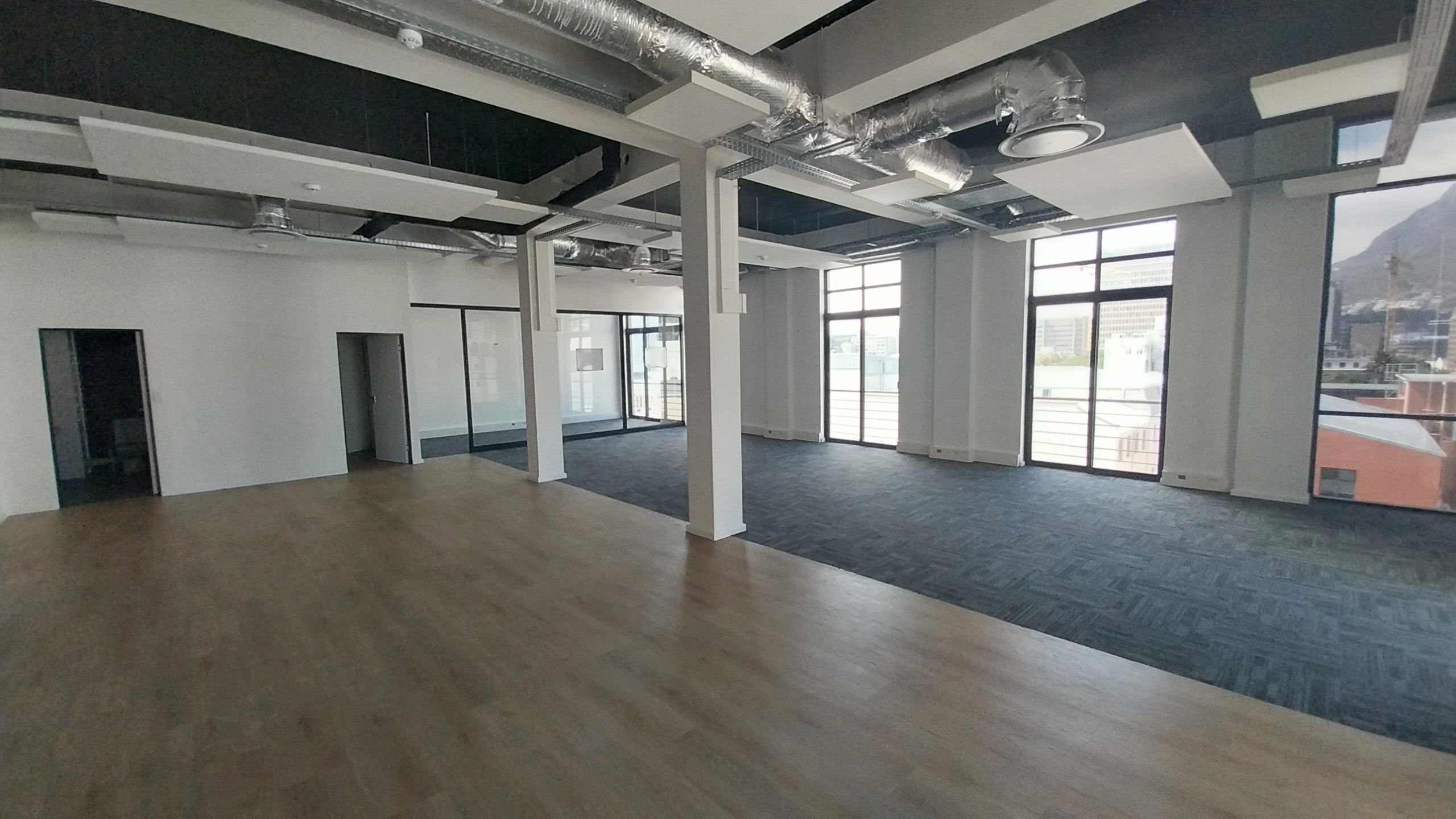 215m² Office Space to rent at 172 Long Street in Cape Town CBD