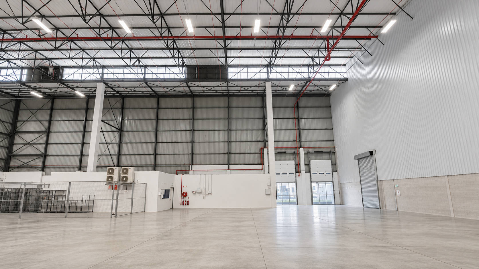 3 213m² Warehouse to rent at Golf Air Park Phase 2 in Airport Industria