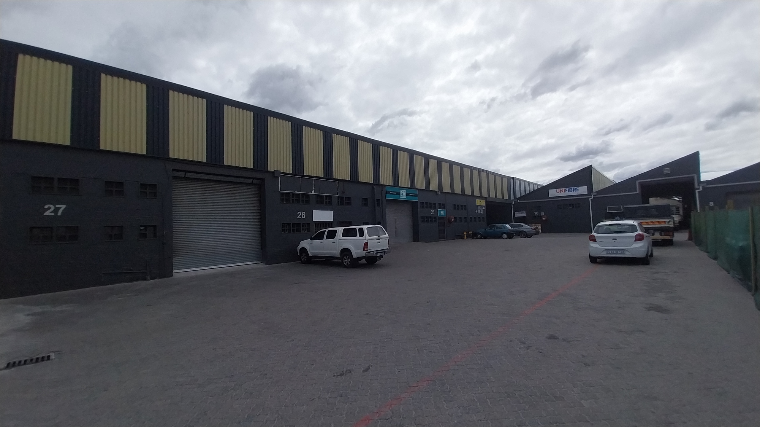 Warehouse to rent at Gunners Factory Park in Epping Industrial