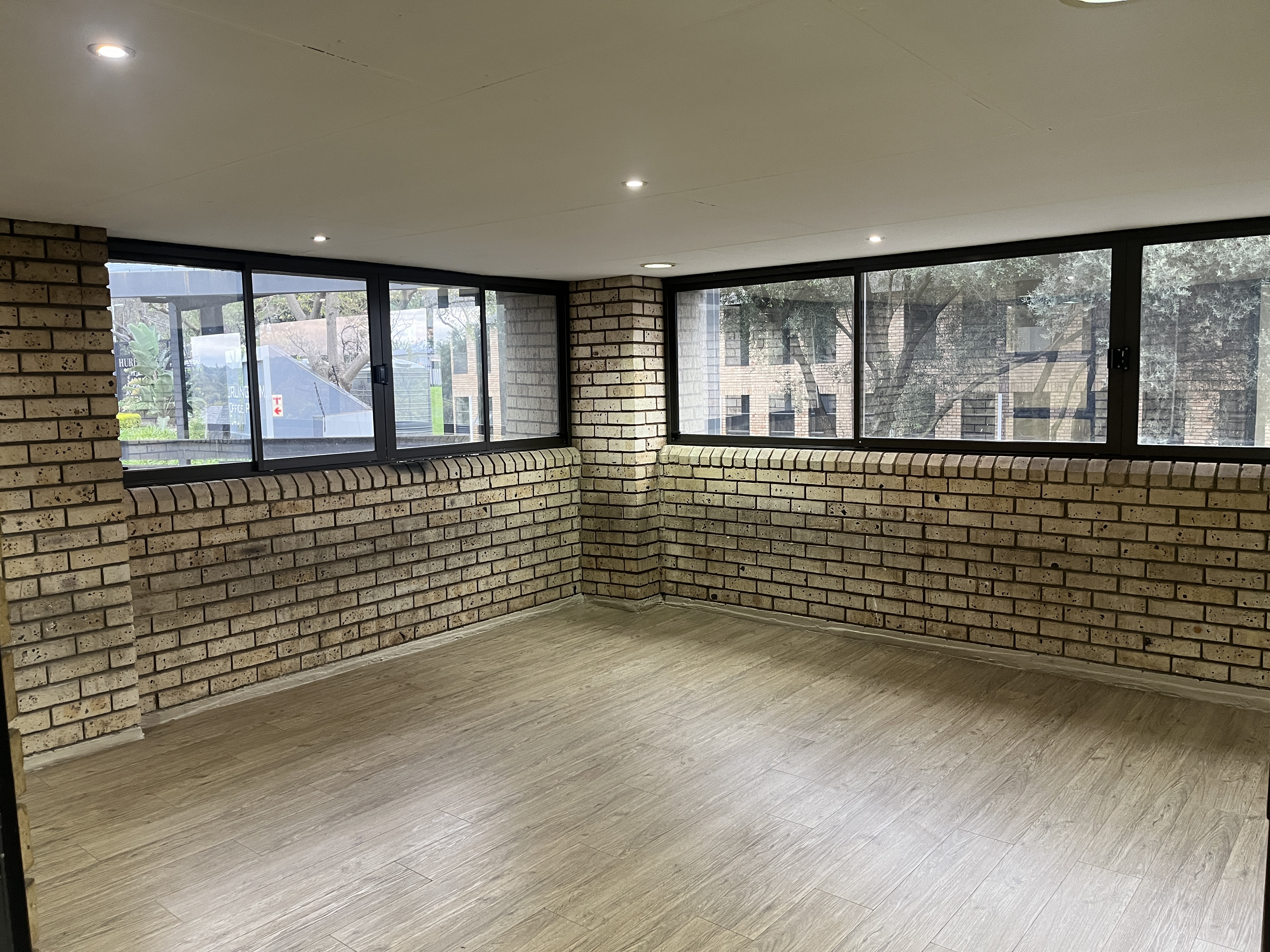 150m² Office Space to rent at Hurlingham Office Park in Hurlingham