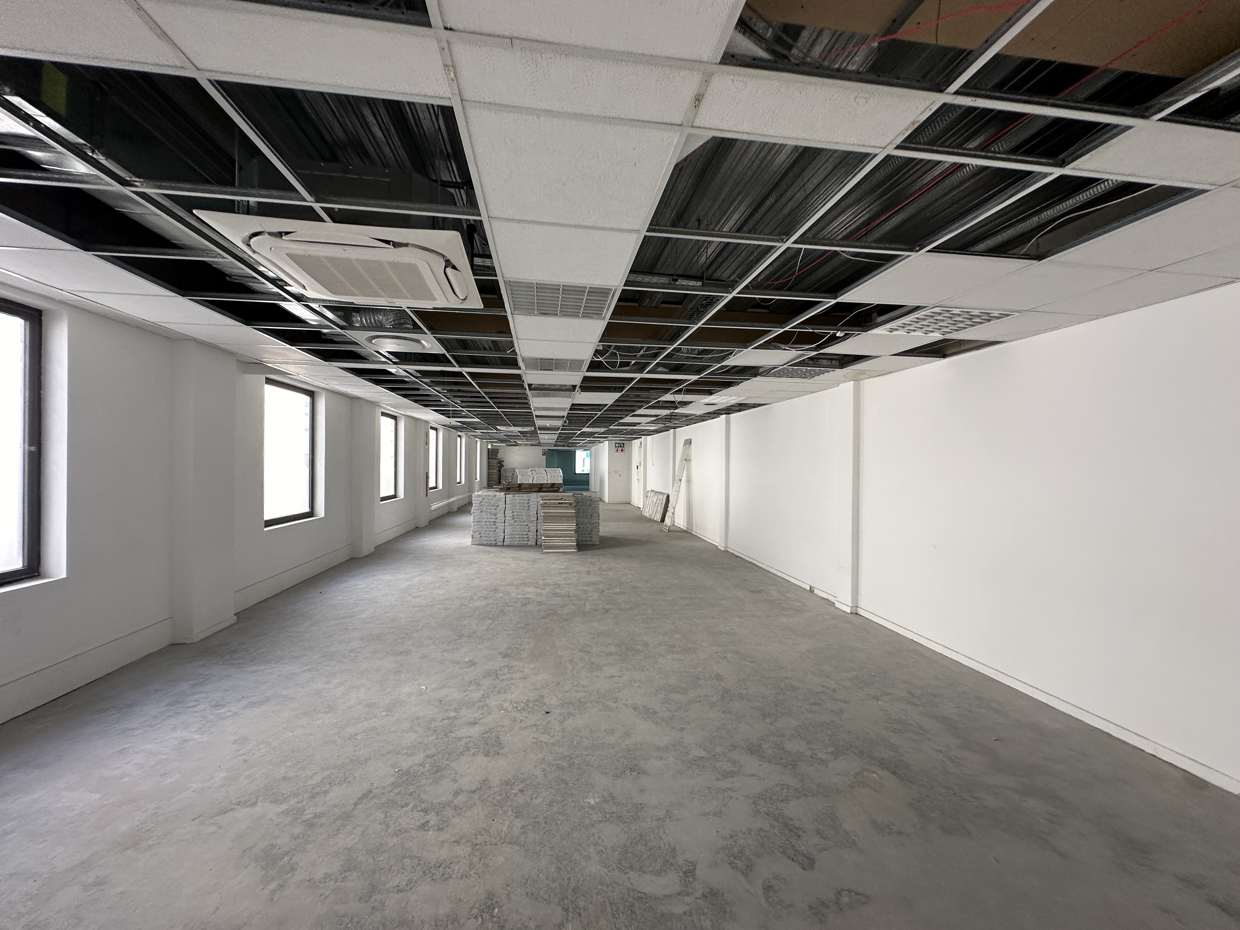 1 115m² Office Space to rent at Matador Centre in Cape Town CBD