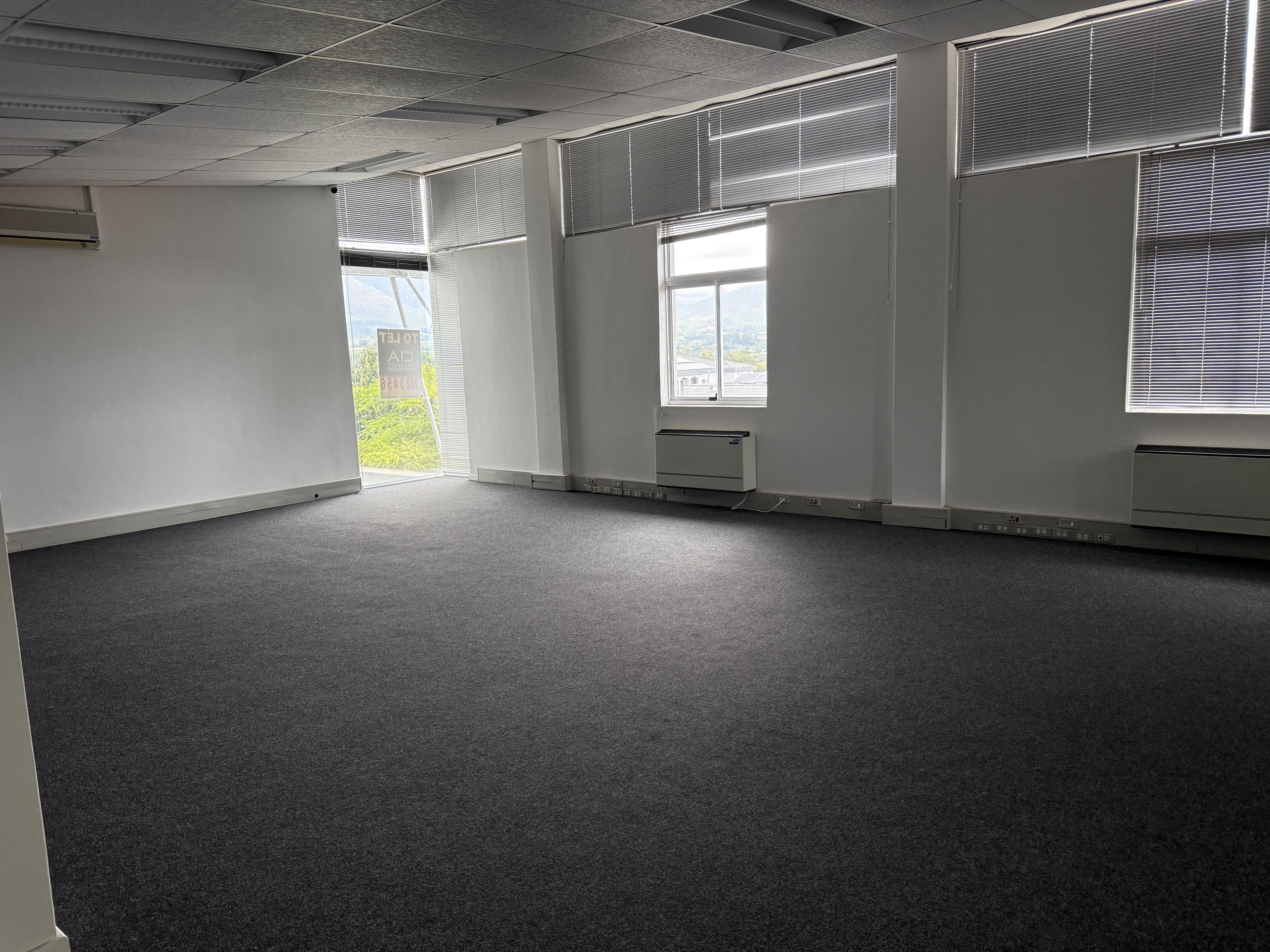 221m² Office Space to rent at Quantum House in Techno Park