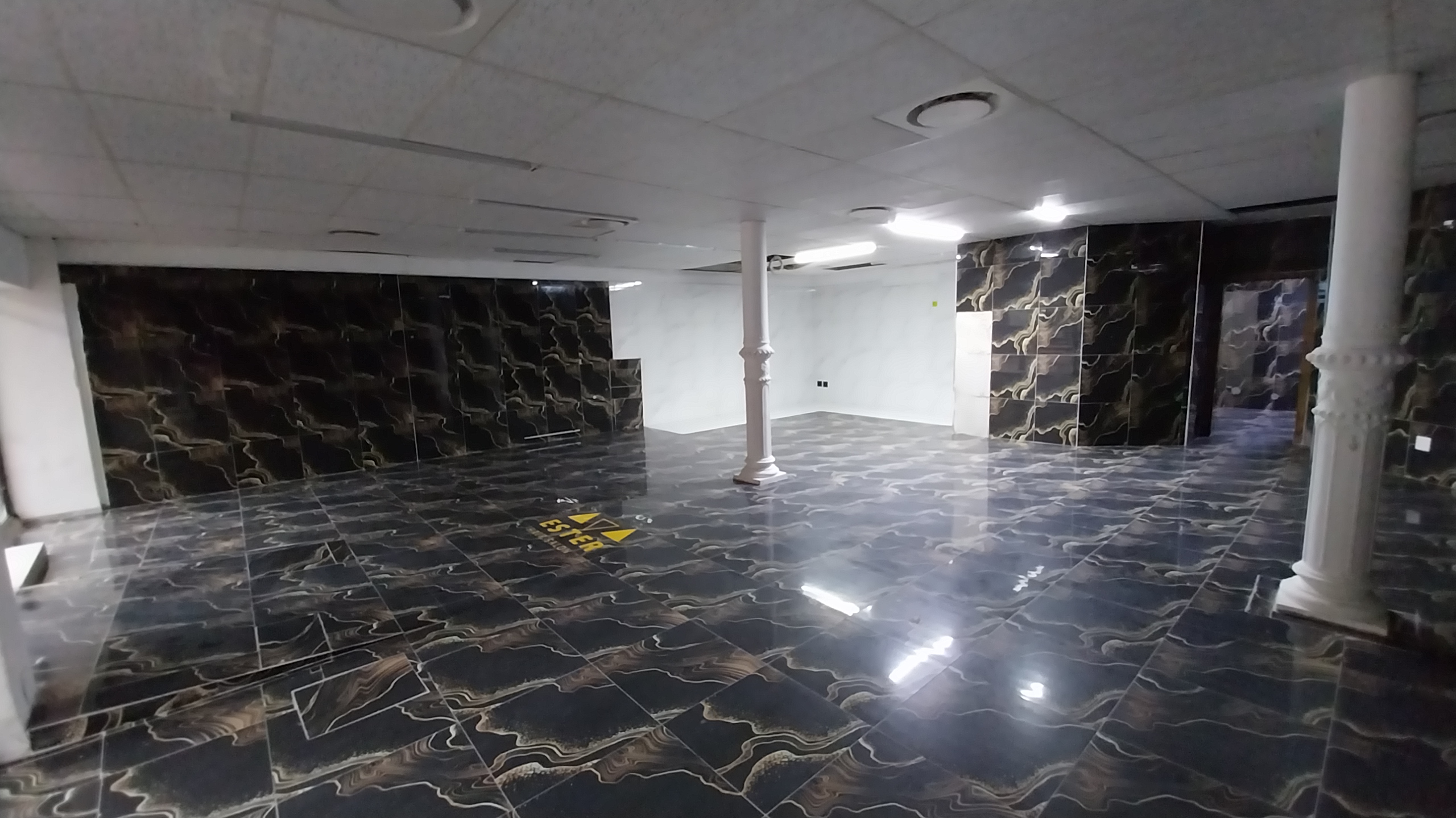 148m² Retail Shops to rent at 32 St Georges Mall in Cape Town CBD
