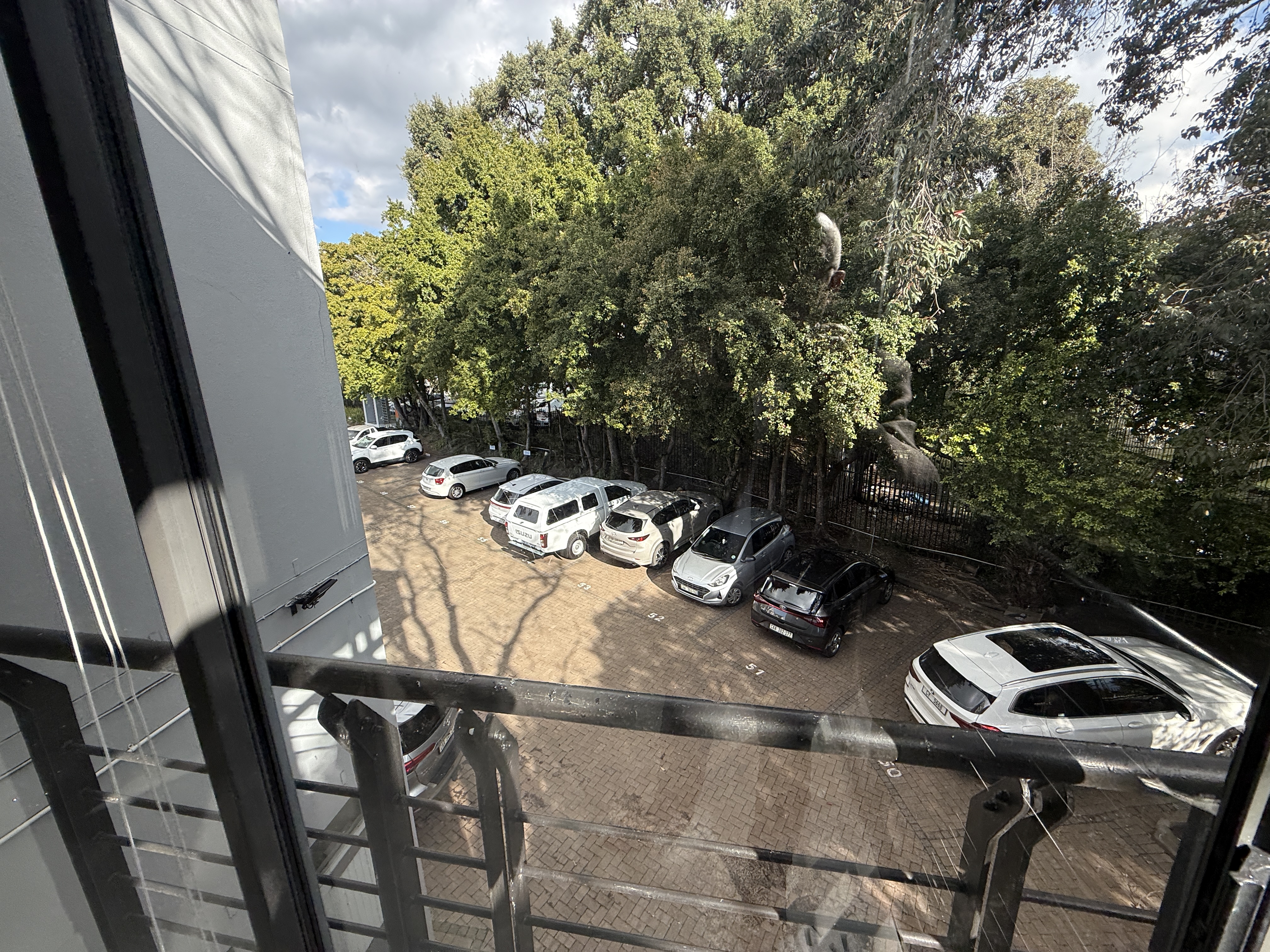 415m² Office Space to rent at Boundary Terraces in Newlands