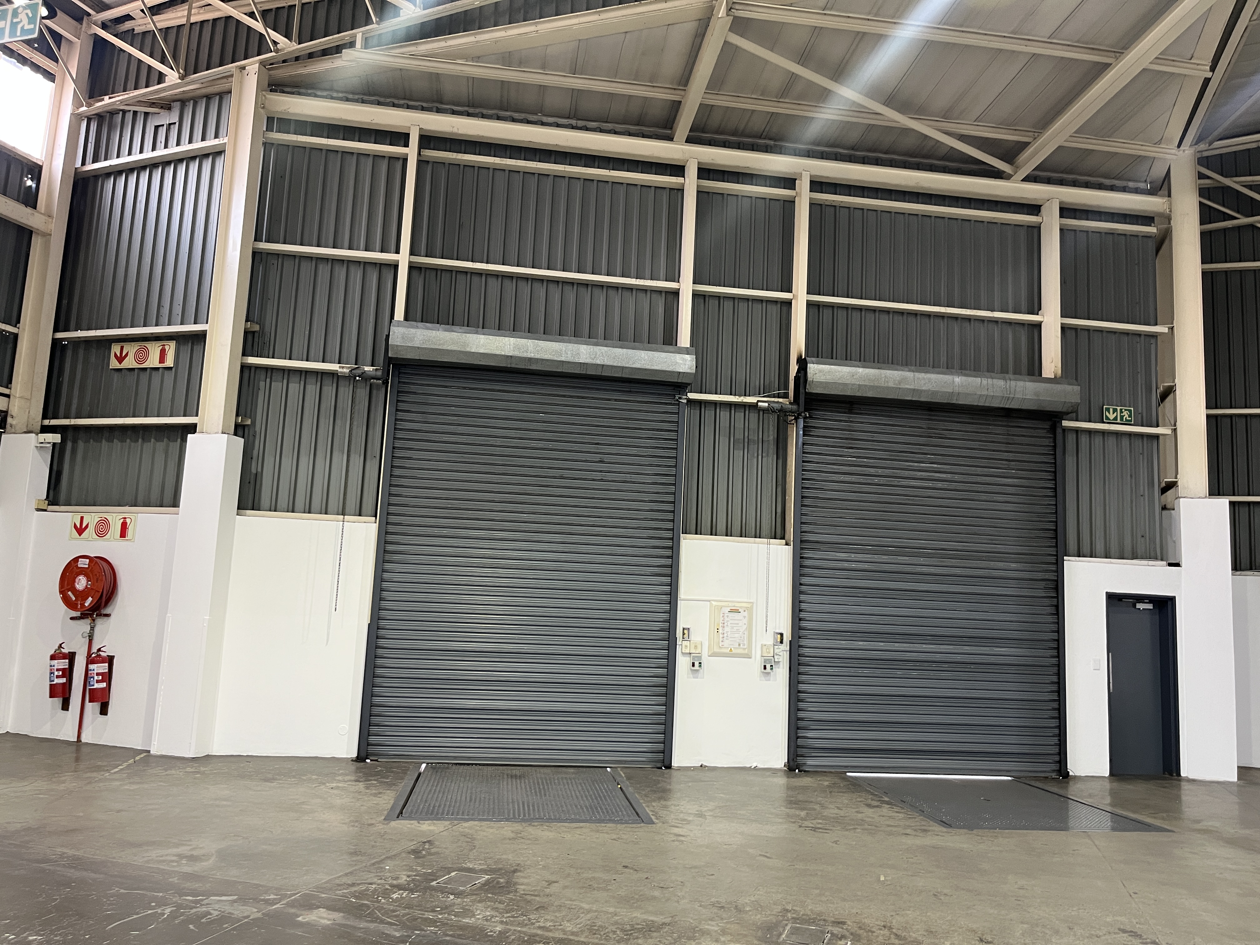 1 236m² Office Space to rent at DHL Building in Lyme Park