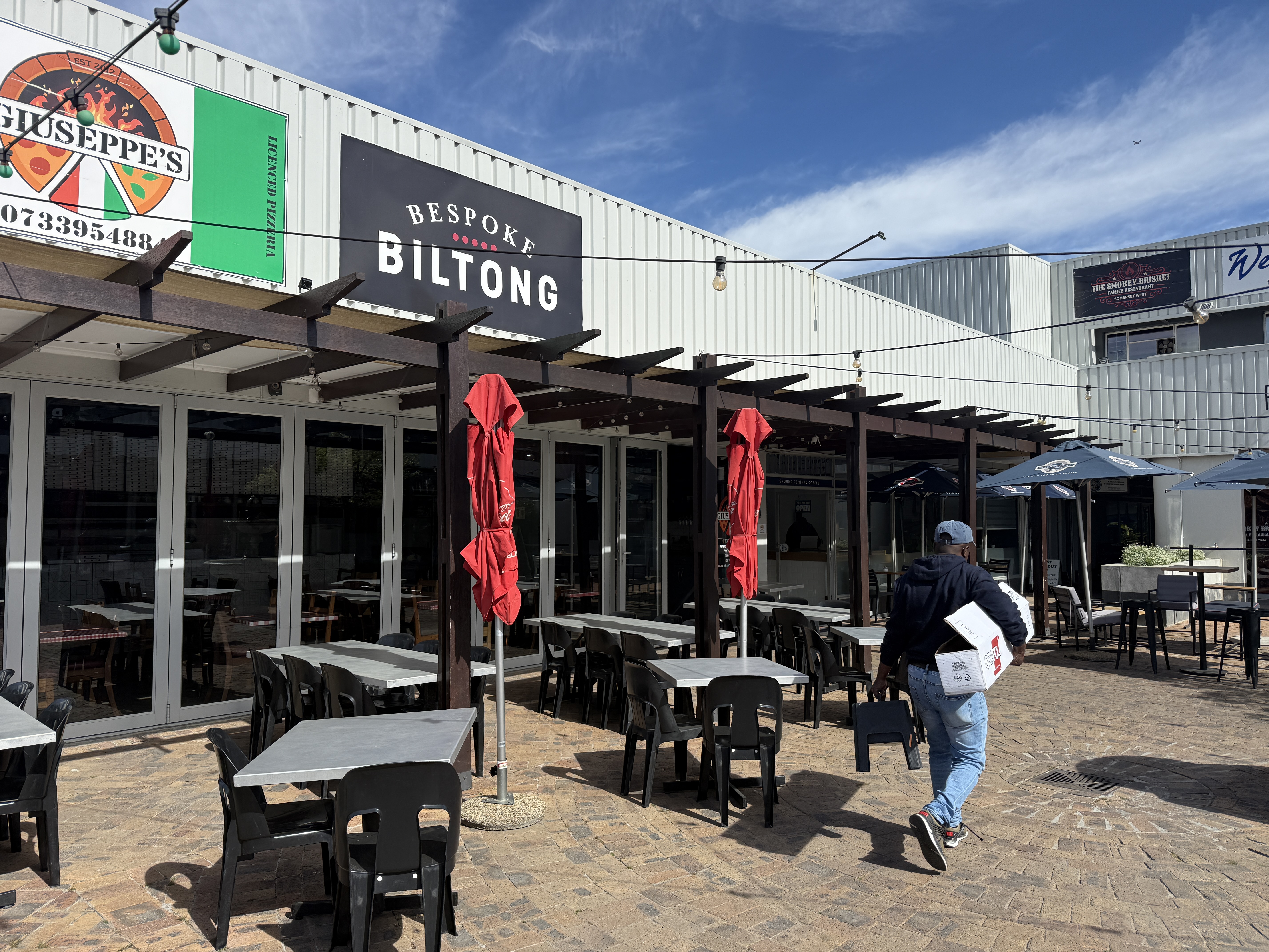 56m² Retail Shops to rent at Fountain Square - Somerset West in Somerset West
