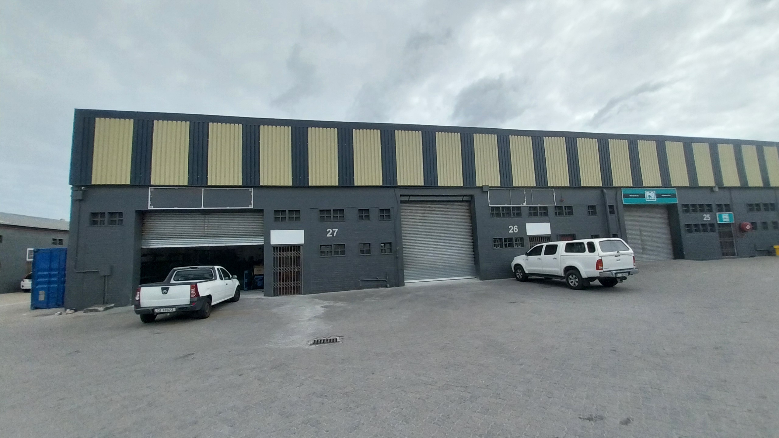 Warehouse to rent at Gunners Factory Park in Epping Industrial