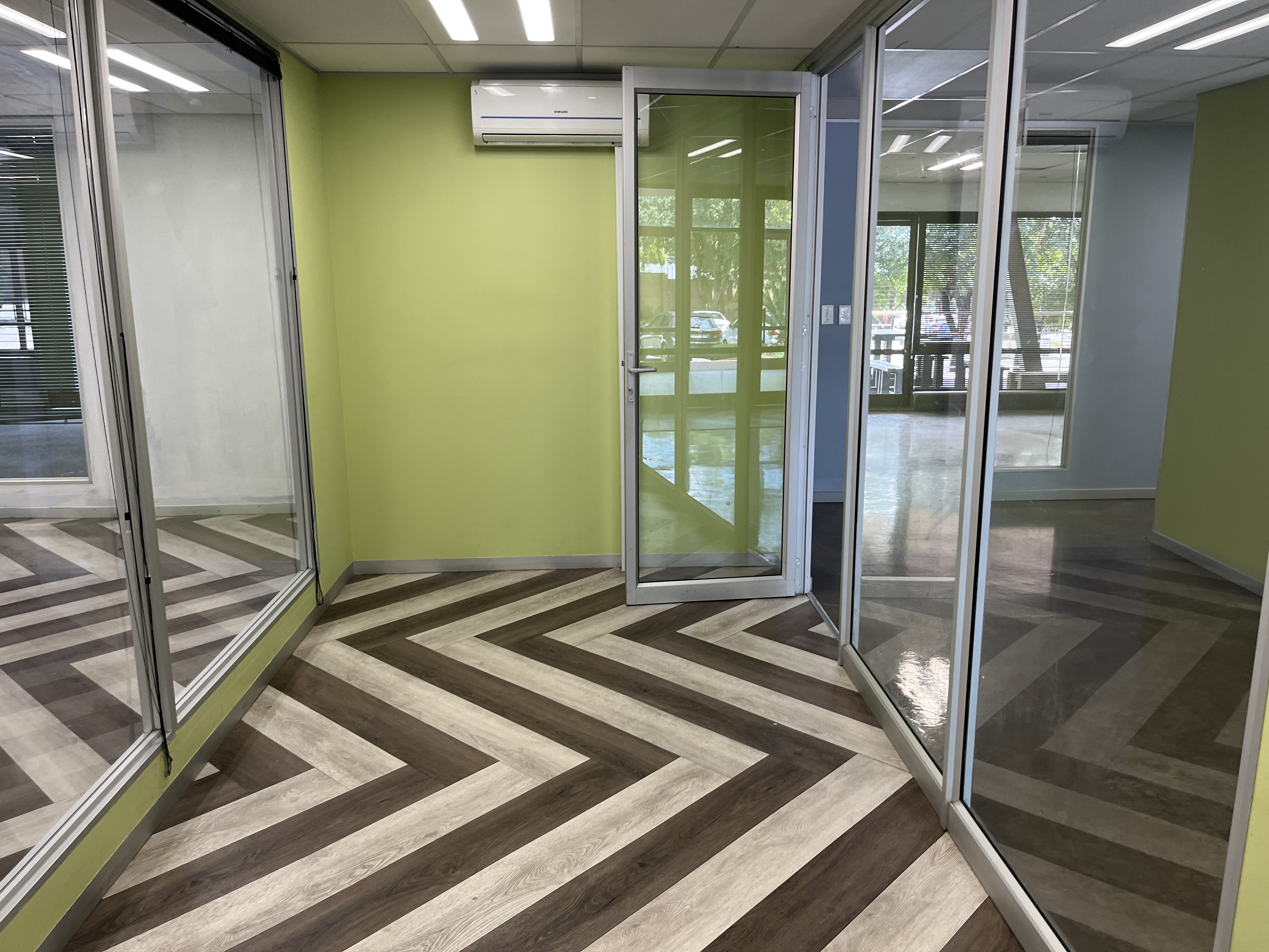 345m² Office Space to rent at Little Fourways Office Park in Magaliessig