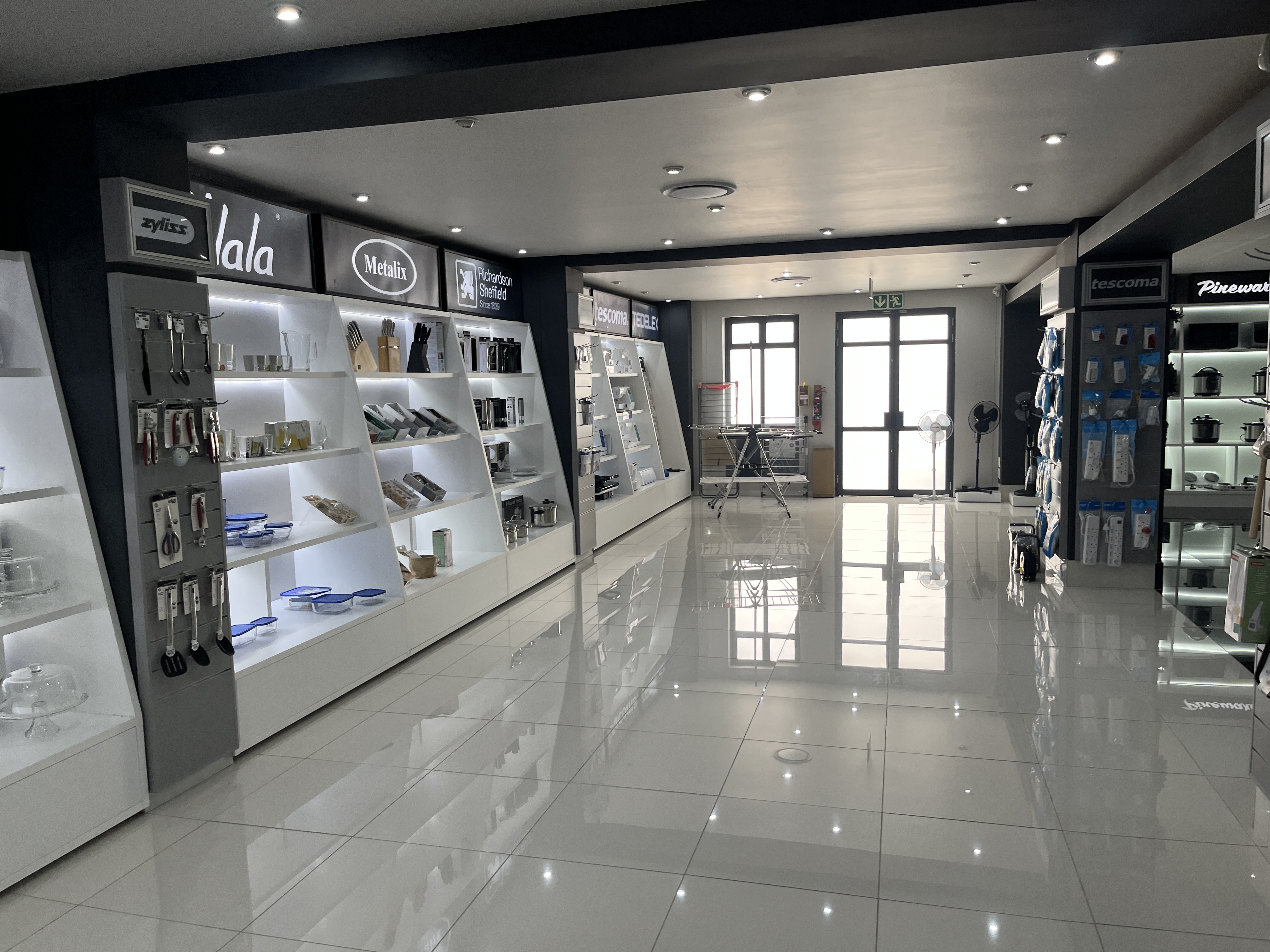 Office Space to rent at Pineslopes Shopping Centre in Fourways
