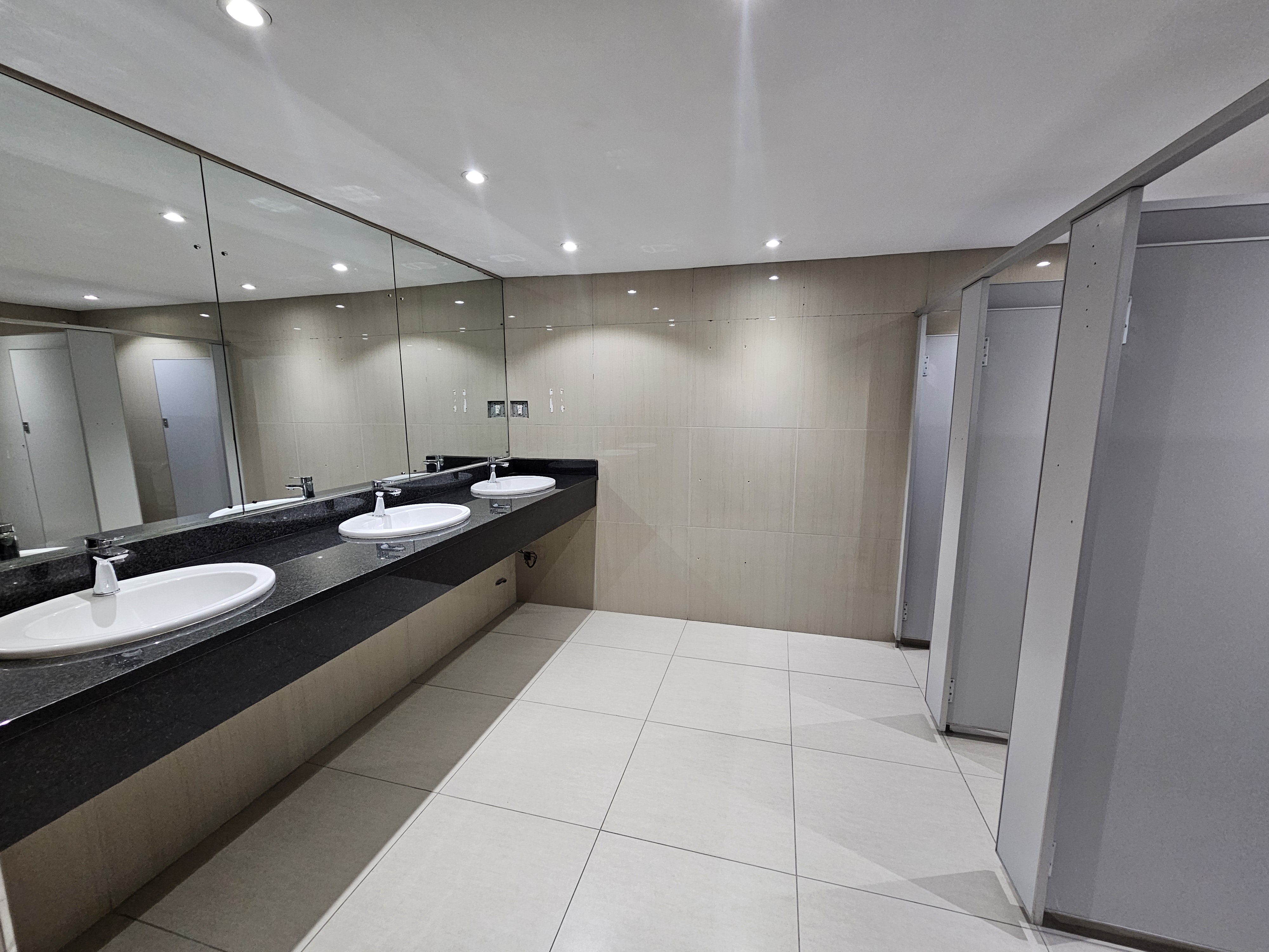 Office Space to rent at 10 Christiaan Barnard in Foreshore