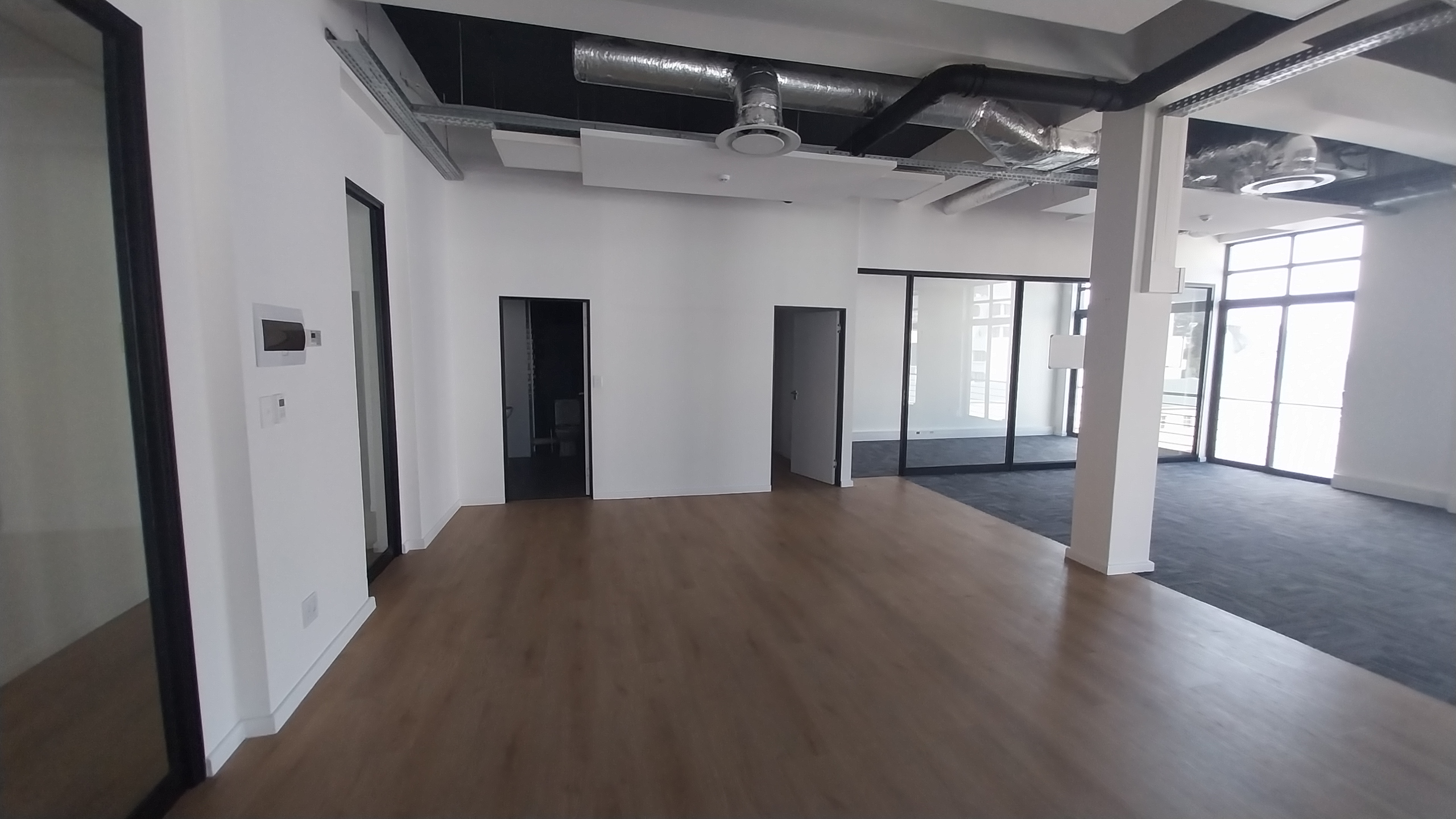 215m² Office Space to rent at 172 Long Street in Cape Town CBD