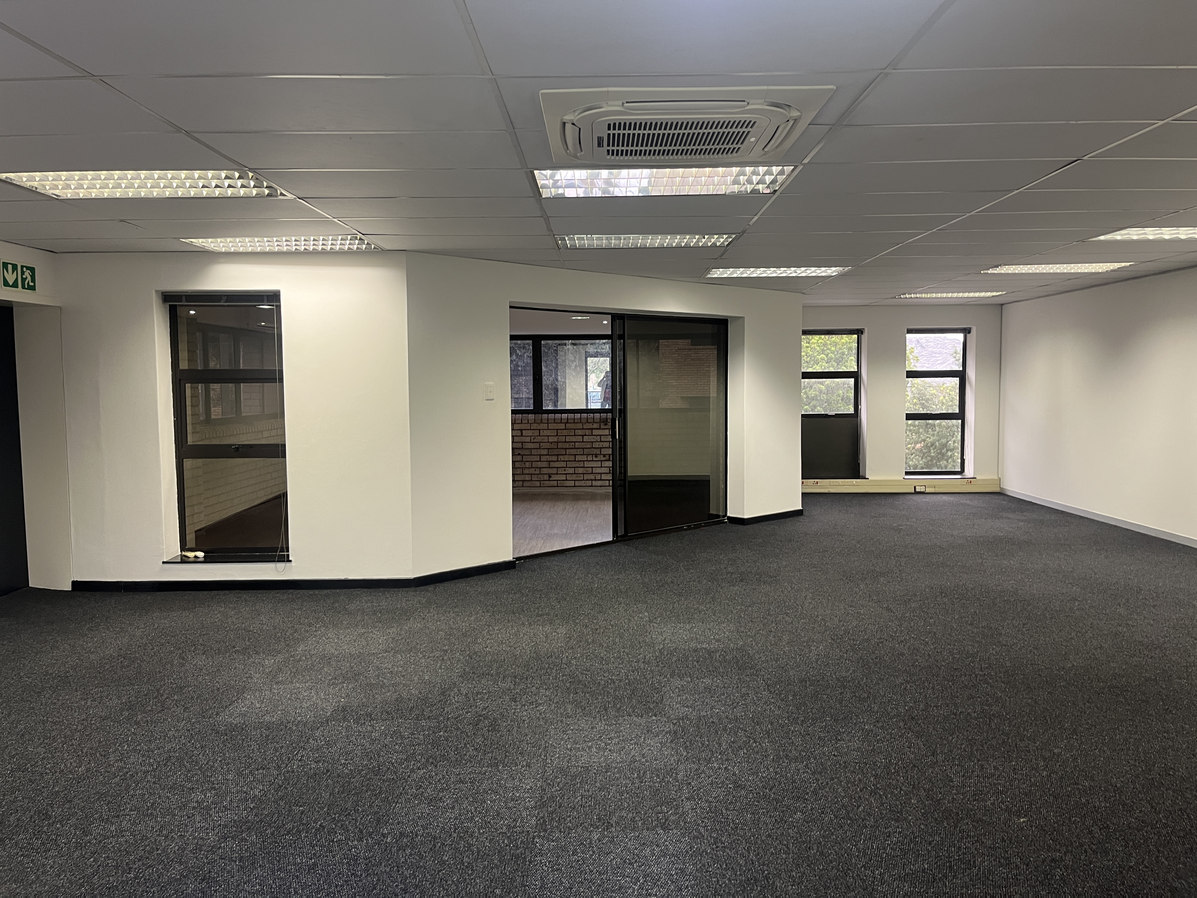 150m² Office Space to rent at Hurlingham Office Park in Hurlingham