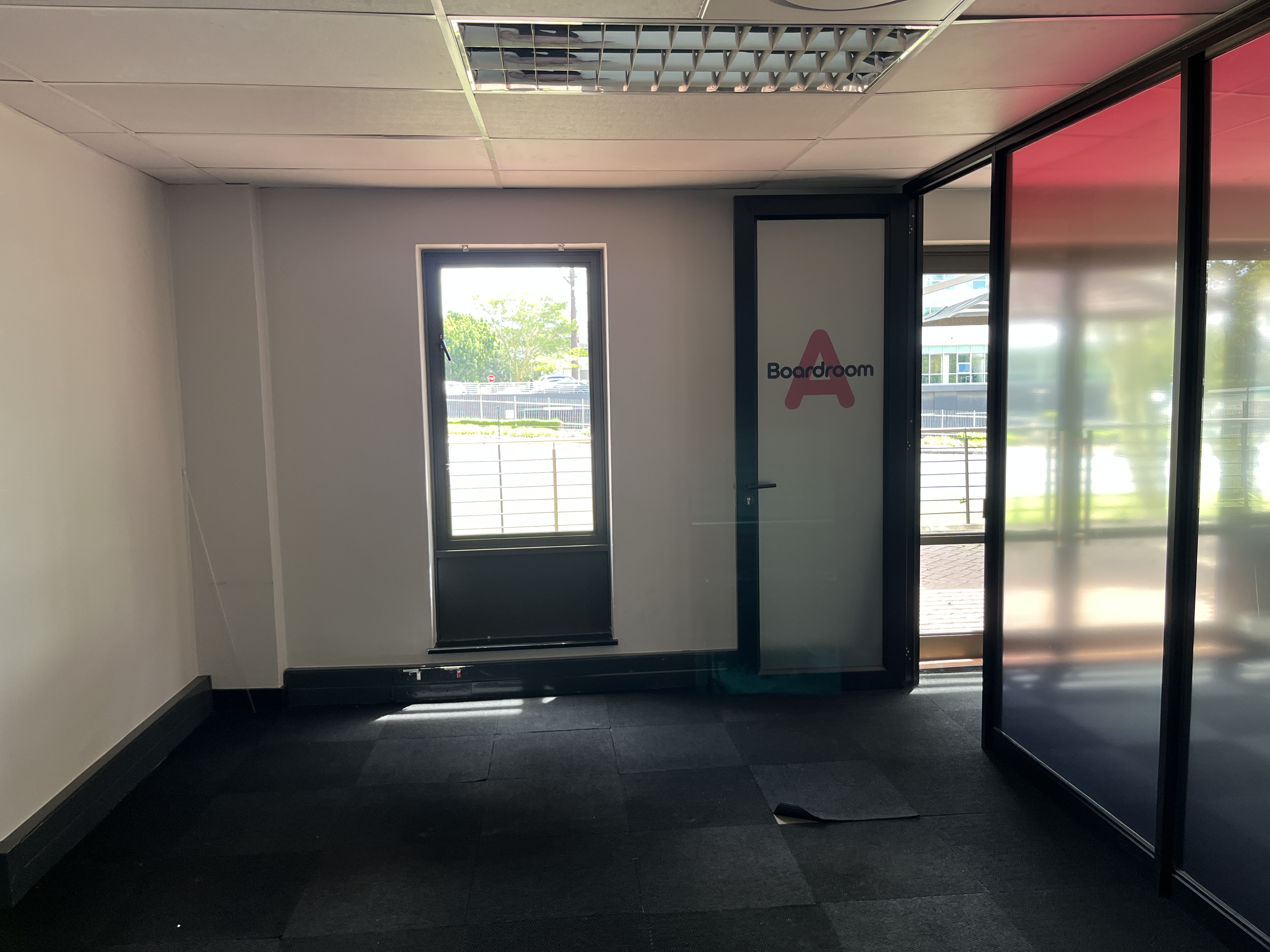 331m² Office Space to rent at Little Fourways Office Park in Magaliessig