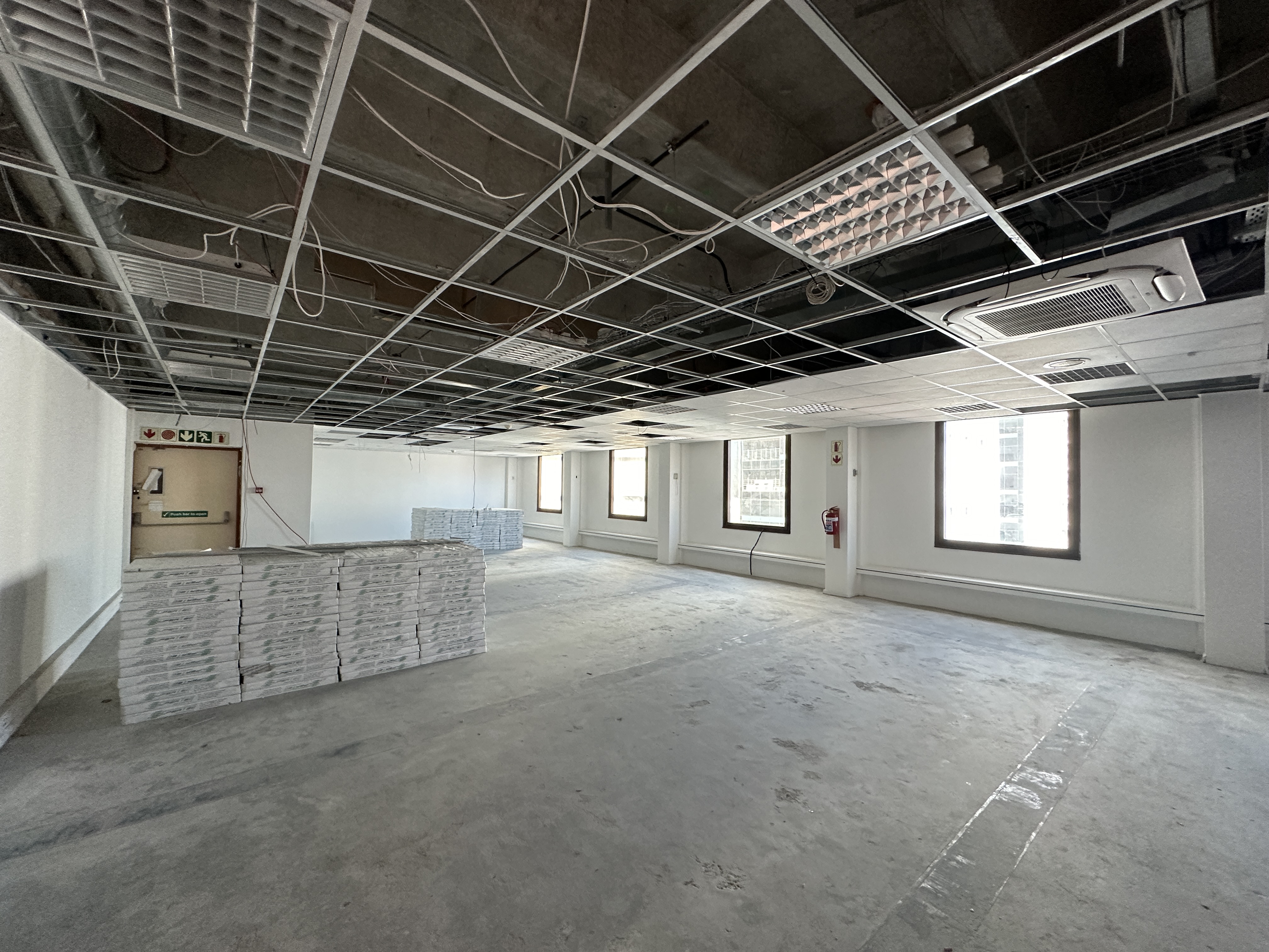 1 115m² Office Space to rent at Matador Centre in Cape Town CBD