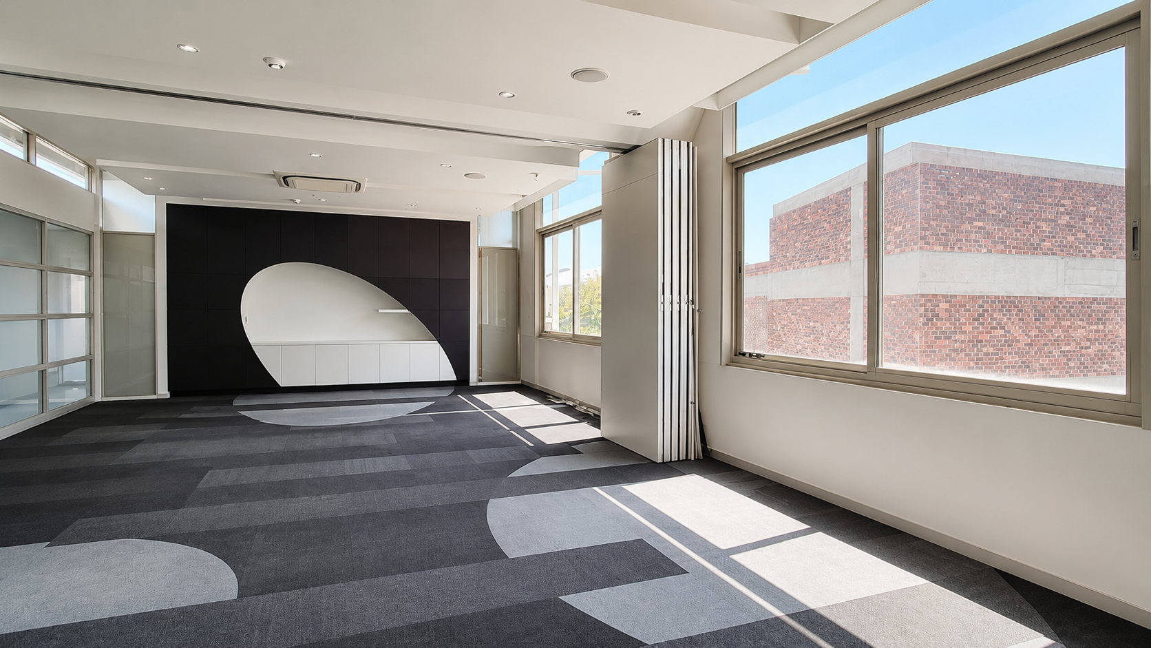 133m² Office Space to rent at Upper East Side in Salt River