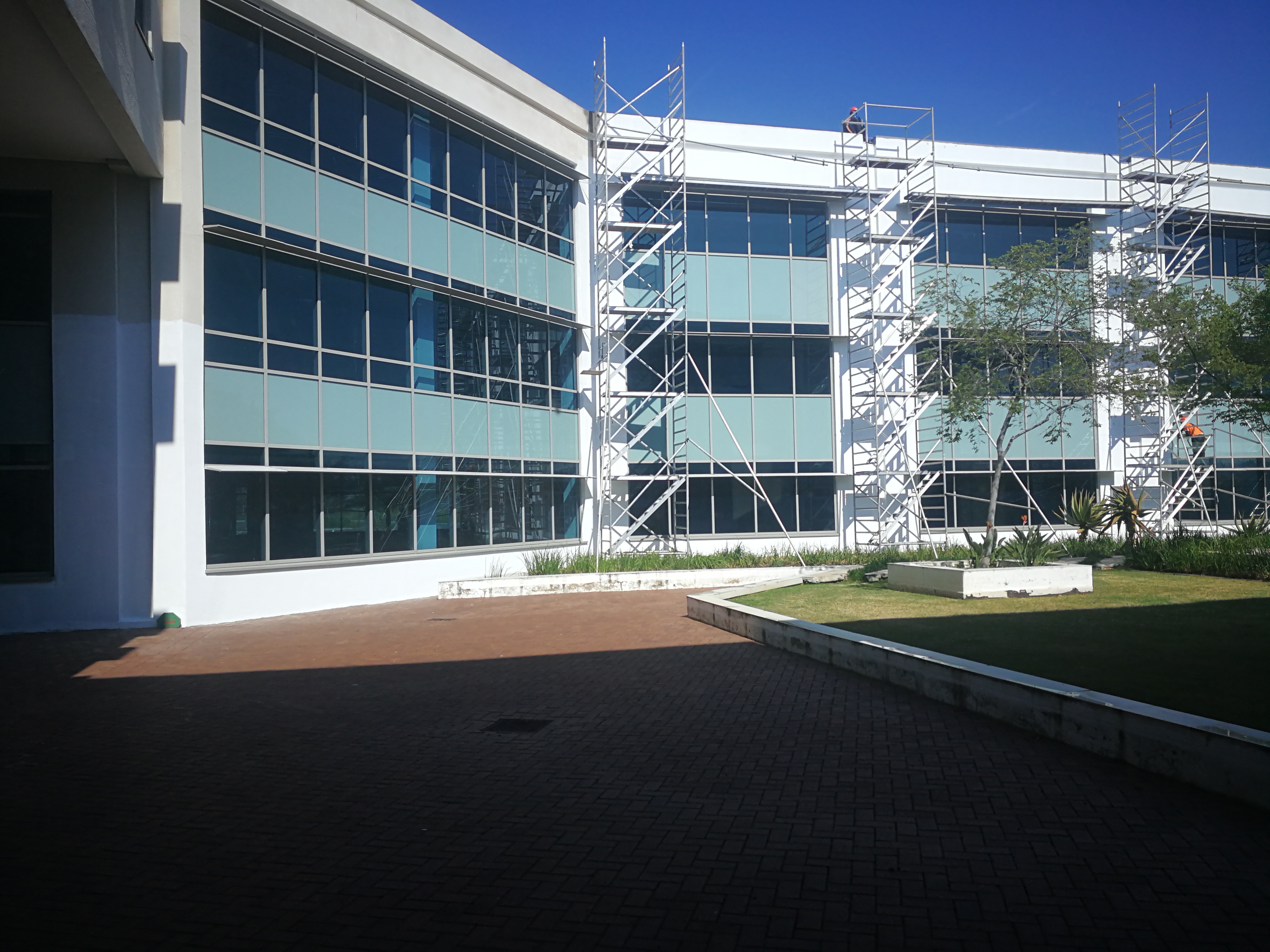4 200m² Office Space to rent at Waterfall Circle in Waterfall City