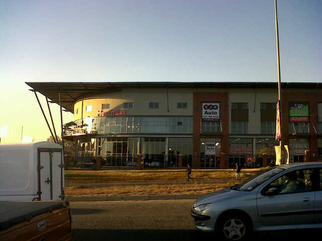 Warehouse to rent at 5 Star Junction in Laser Park