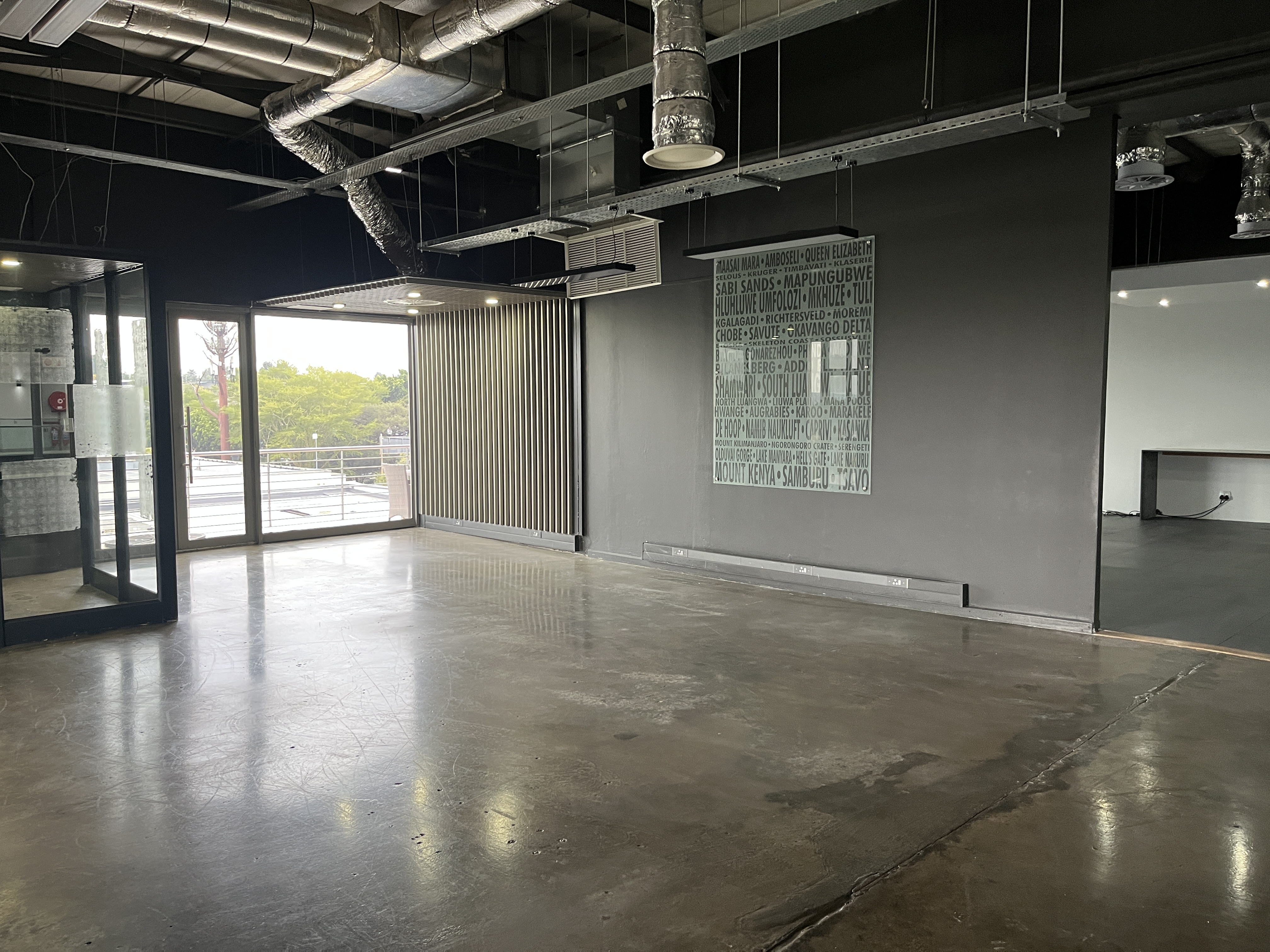 276m² Retail Shops to rent at Design Quarter Offices in Fourways