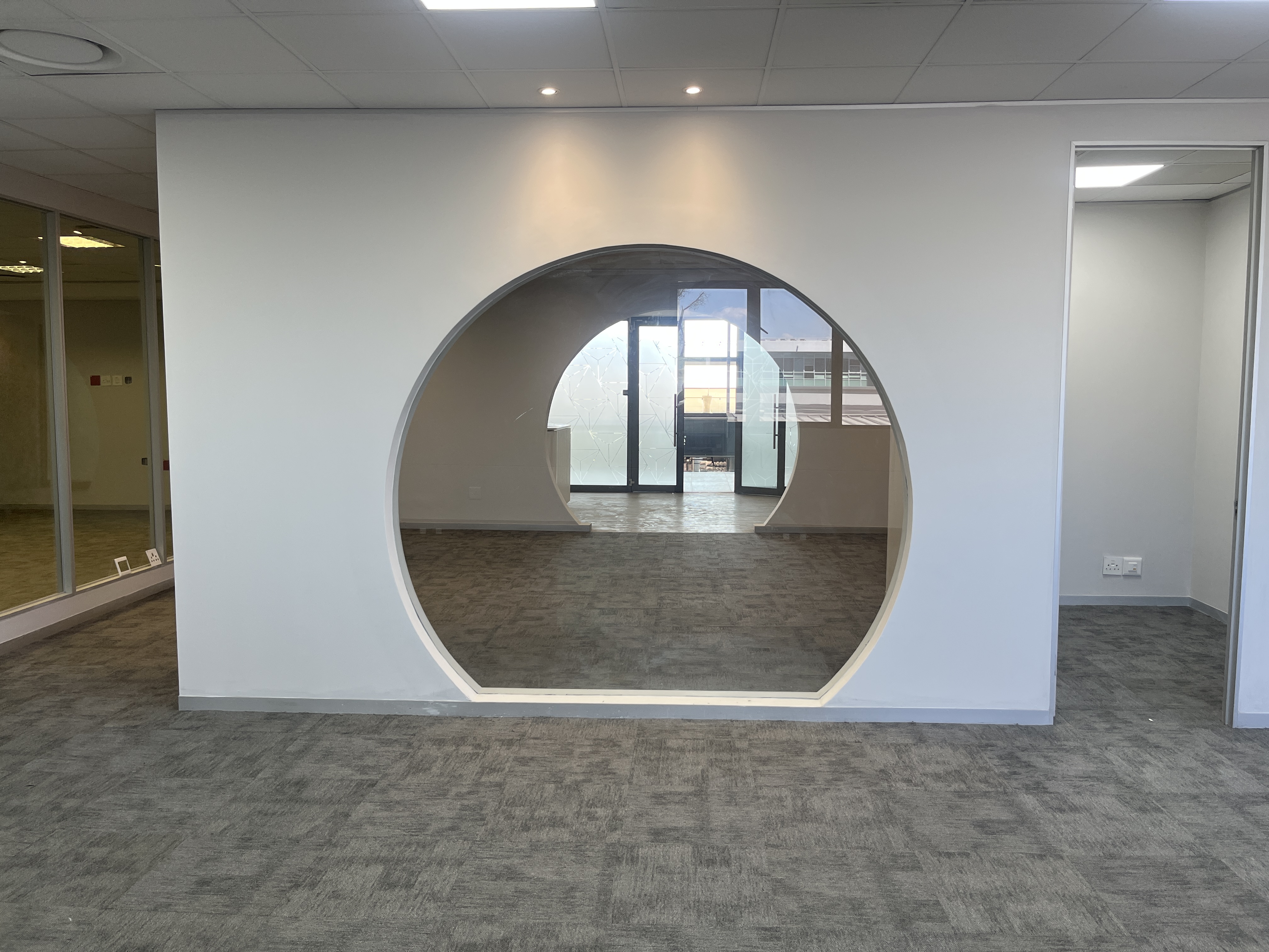 287m² Office Space to rent at Design Quarter Retail Offices in Fourways