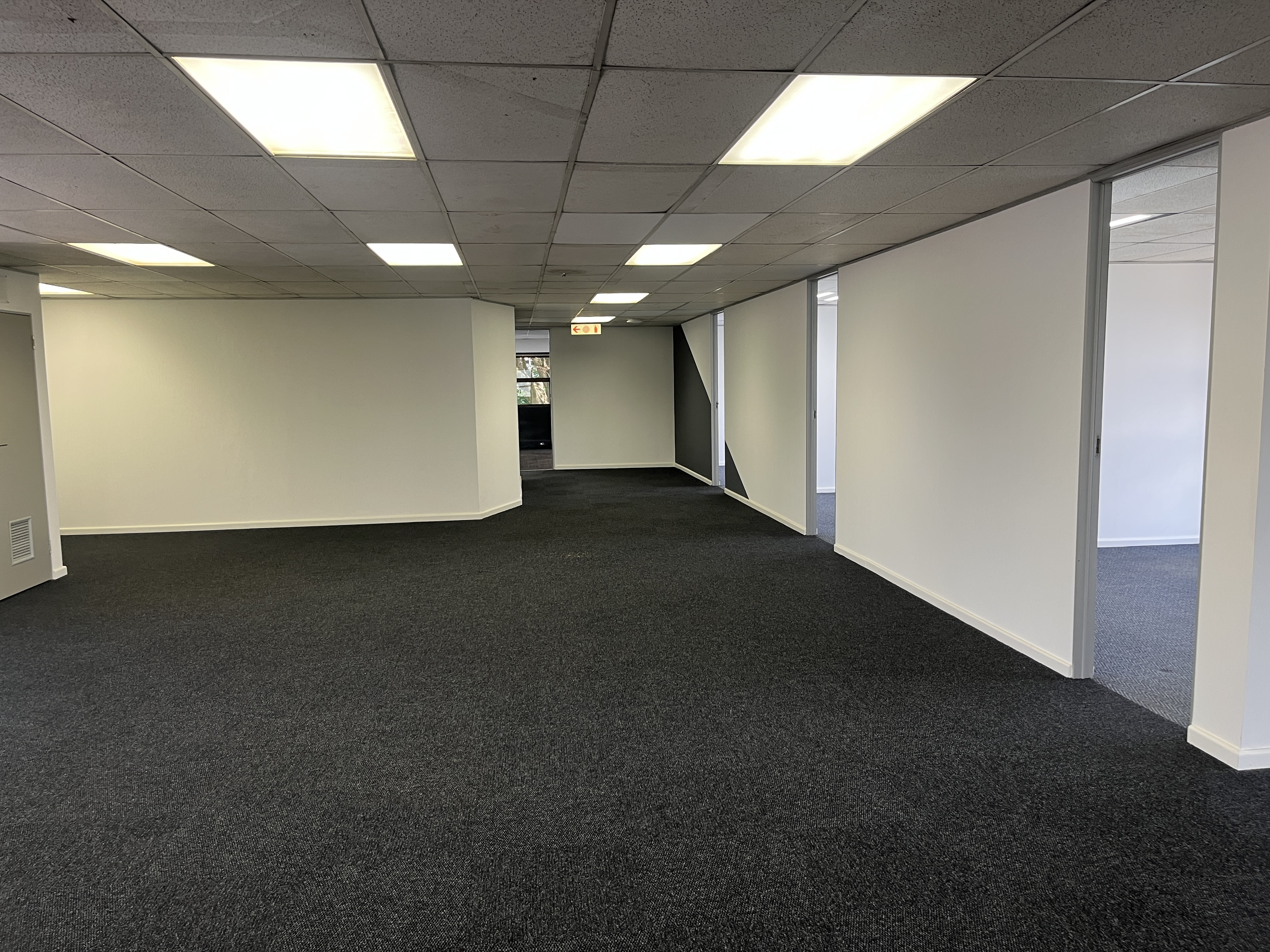 400m² Office Space to rent at Hurlingham Office Park in Hurlingham