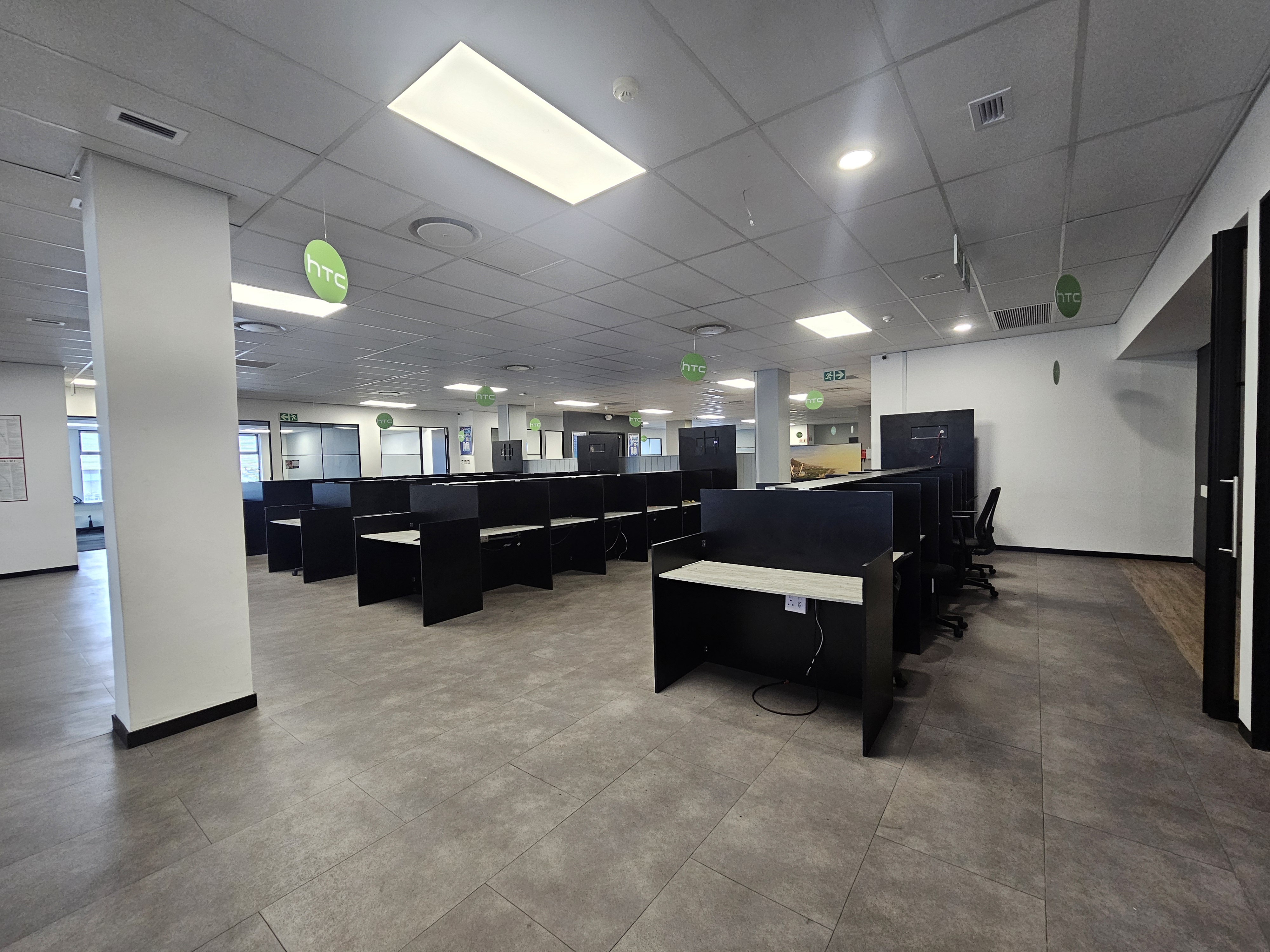 1 095m² Office Space to rent at Sable Square in Sanddrift
