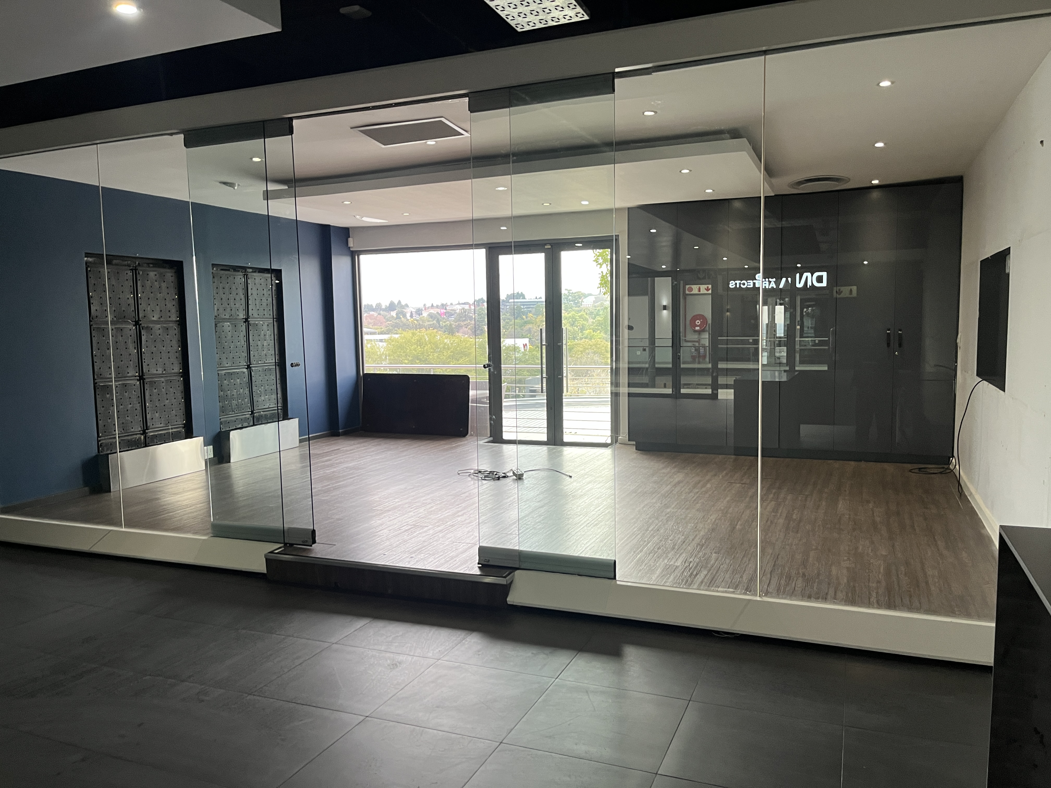 276m² Retail Shops to rent at Design Quarter Offices in Fourways
