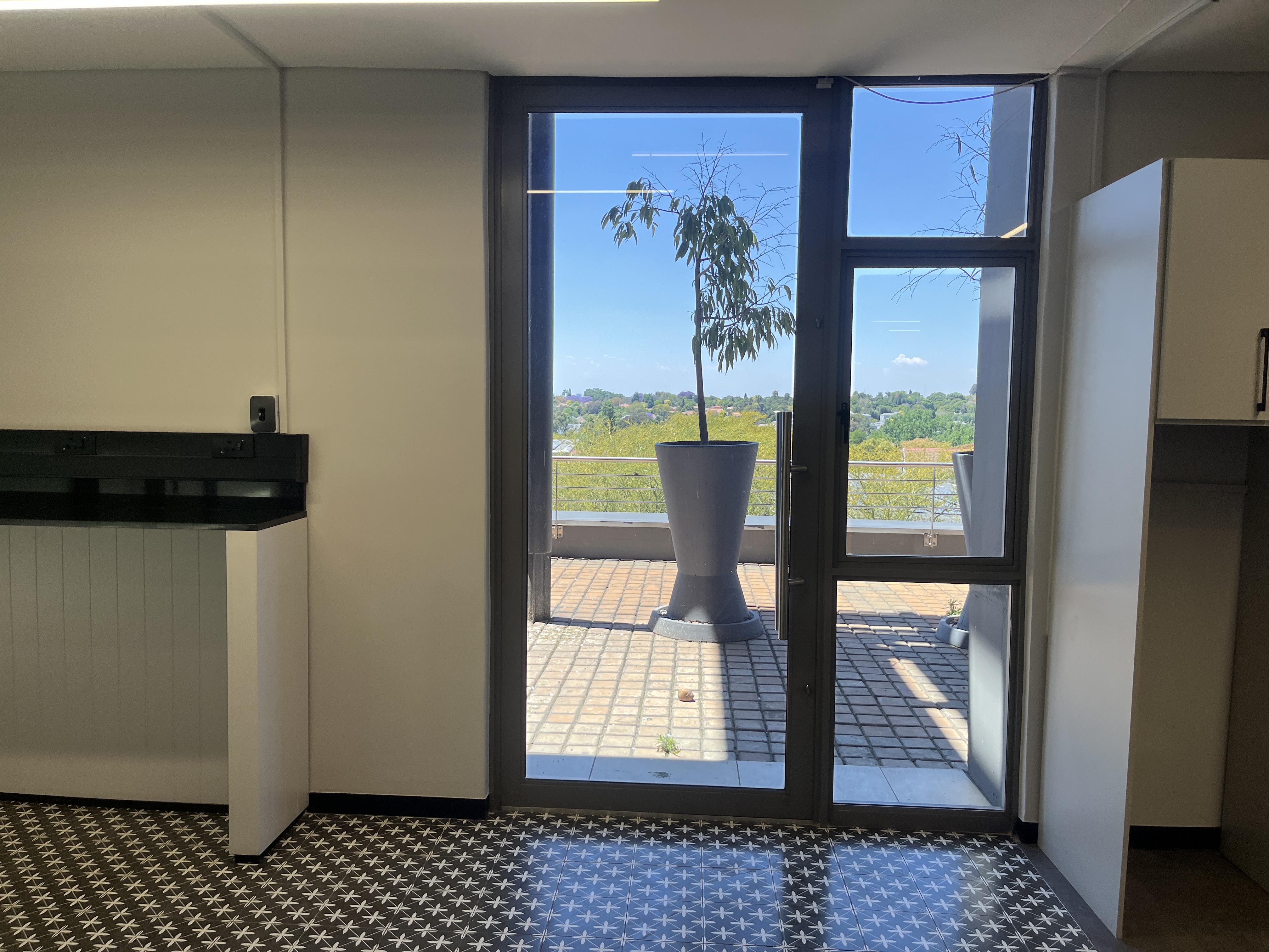 428m² Office Space to rent at Design Quarter Retail Offices in Fourways