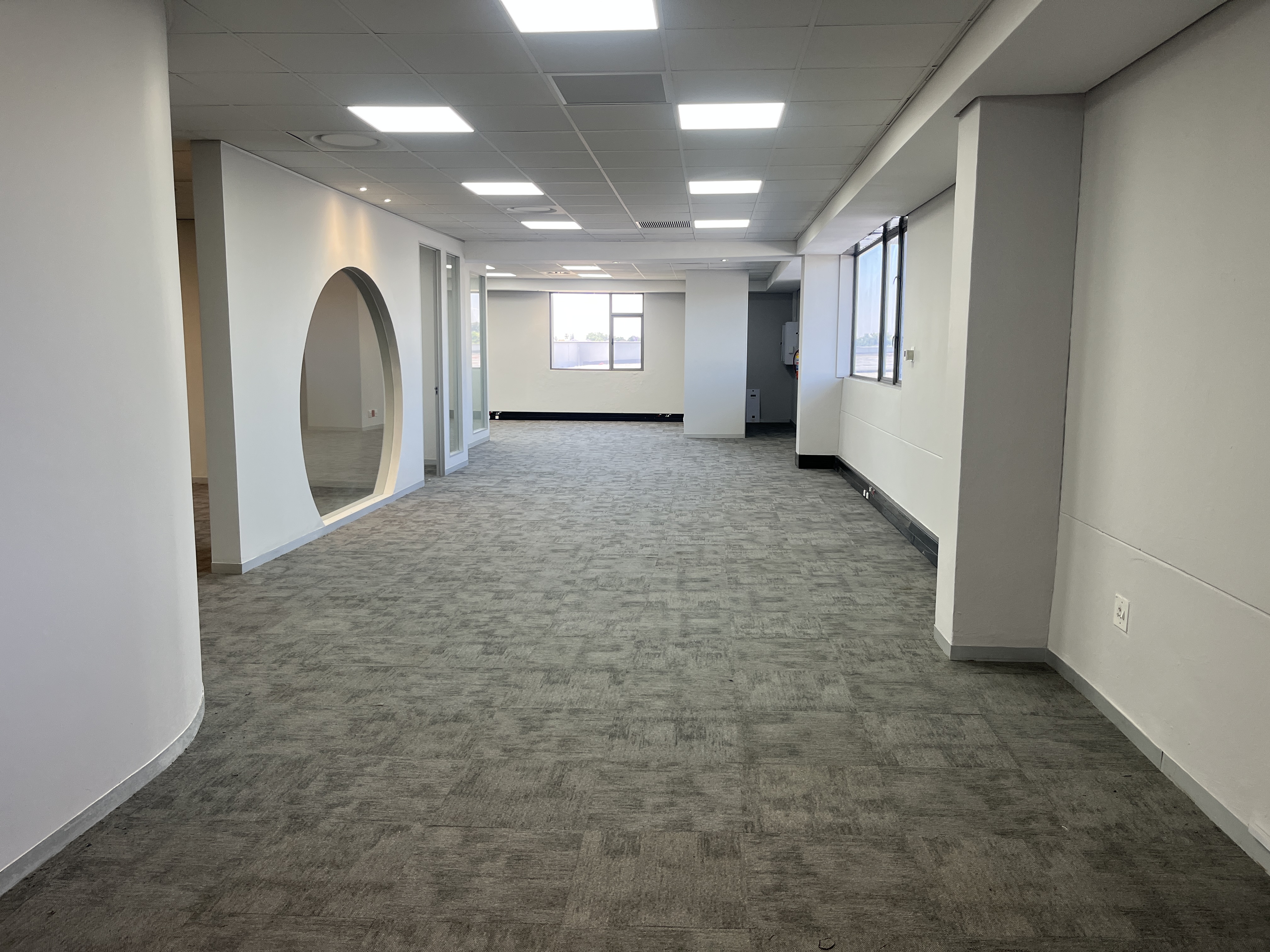287m² Office Space to rent at Design Quarter Retail Offices in Fourways