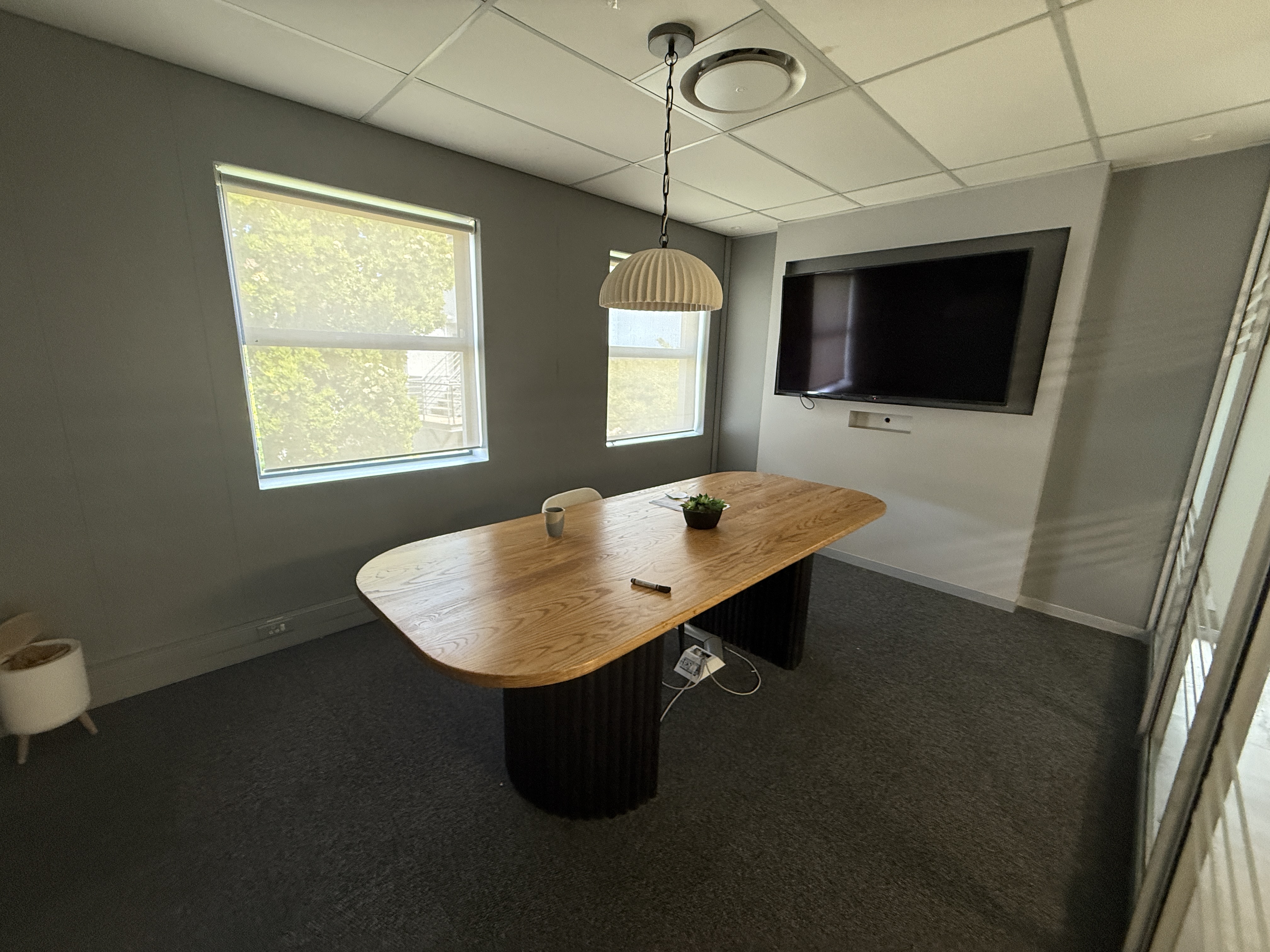 544m² Office Space to rent at Greenford Office Estate Phase 1 in Kenilworth