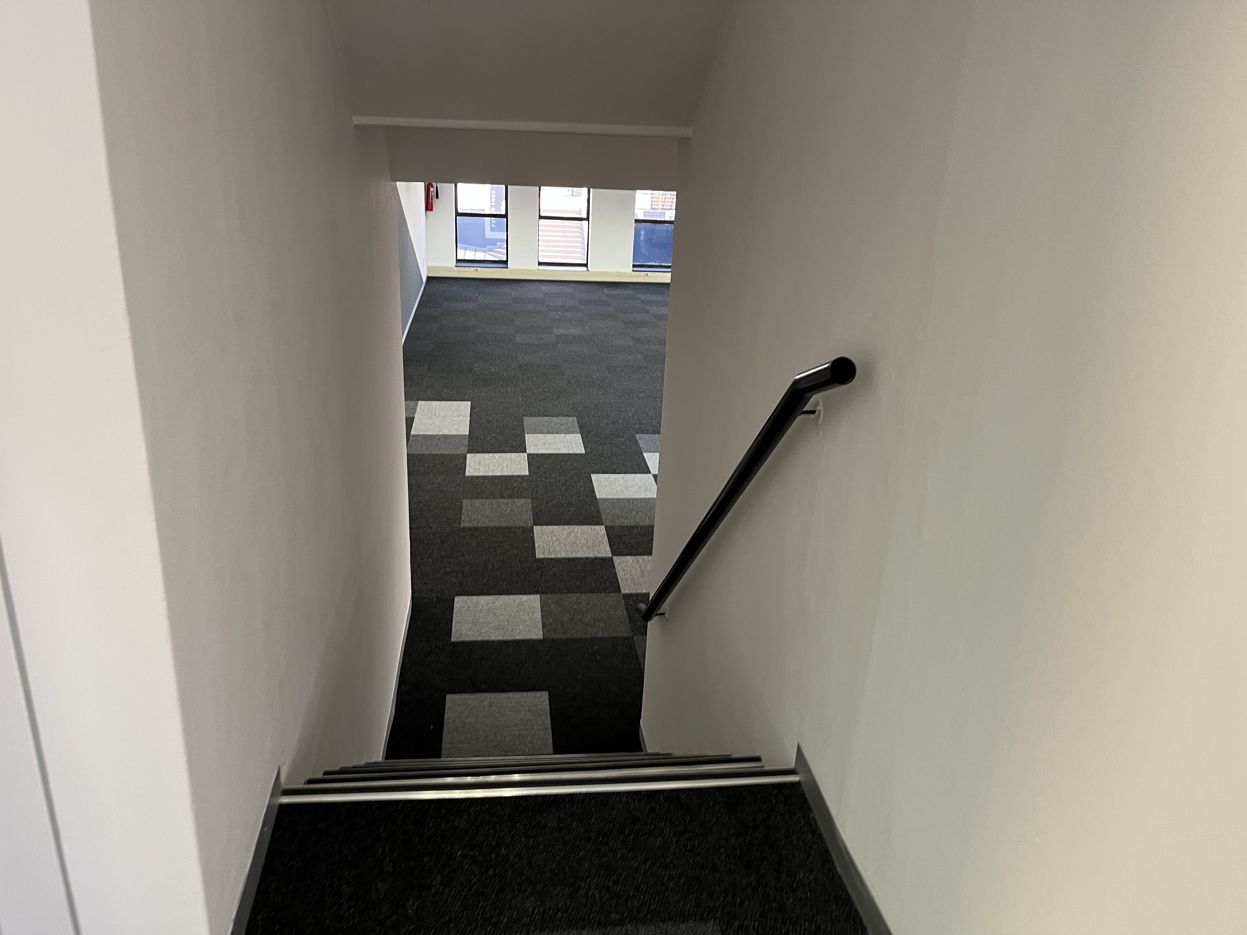 277m² Office Space to rent at Hurlingham Office Park in Hurlingham