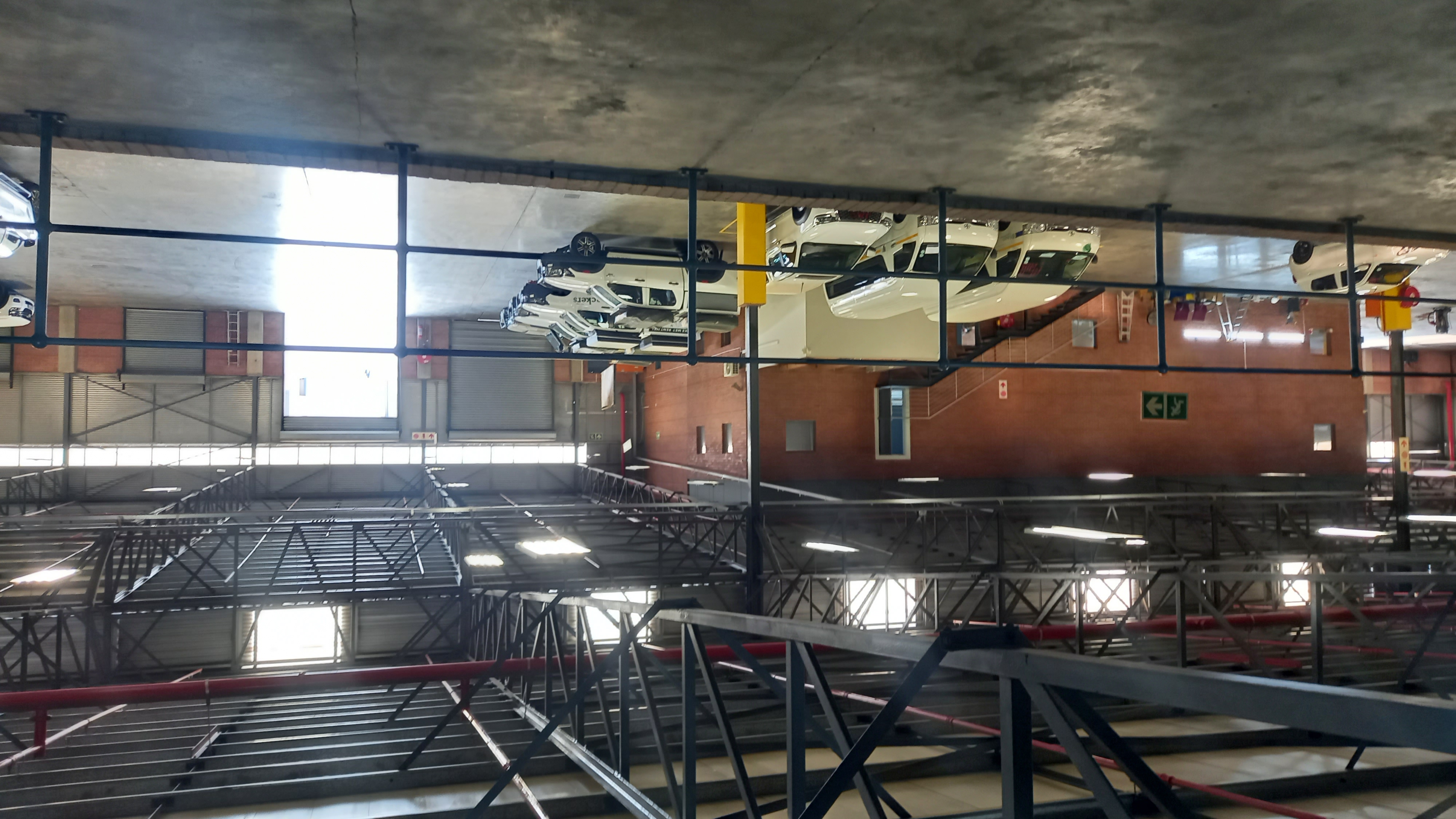 Warehouse to rent at Platinum Square in Corporate Park South