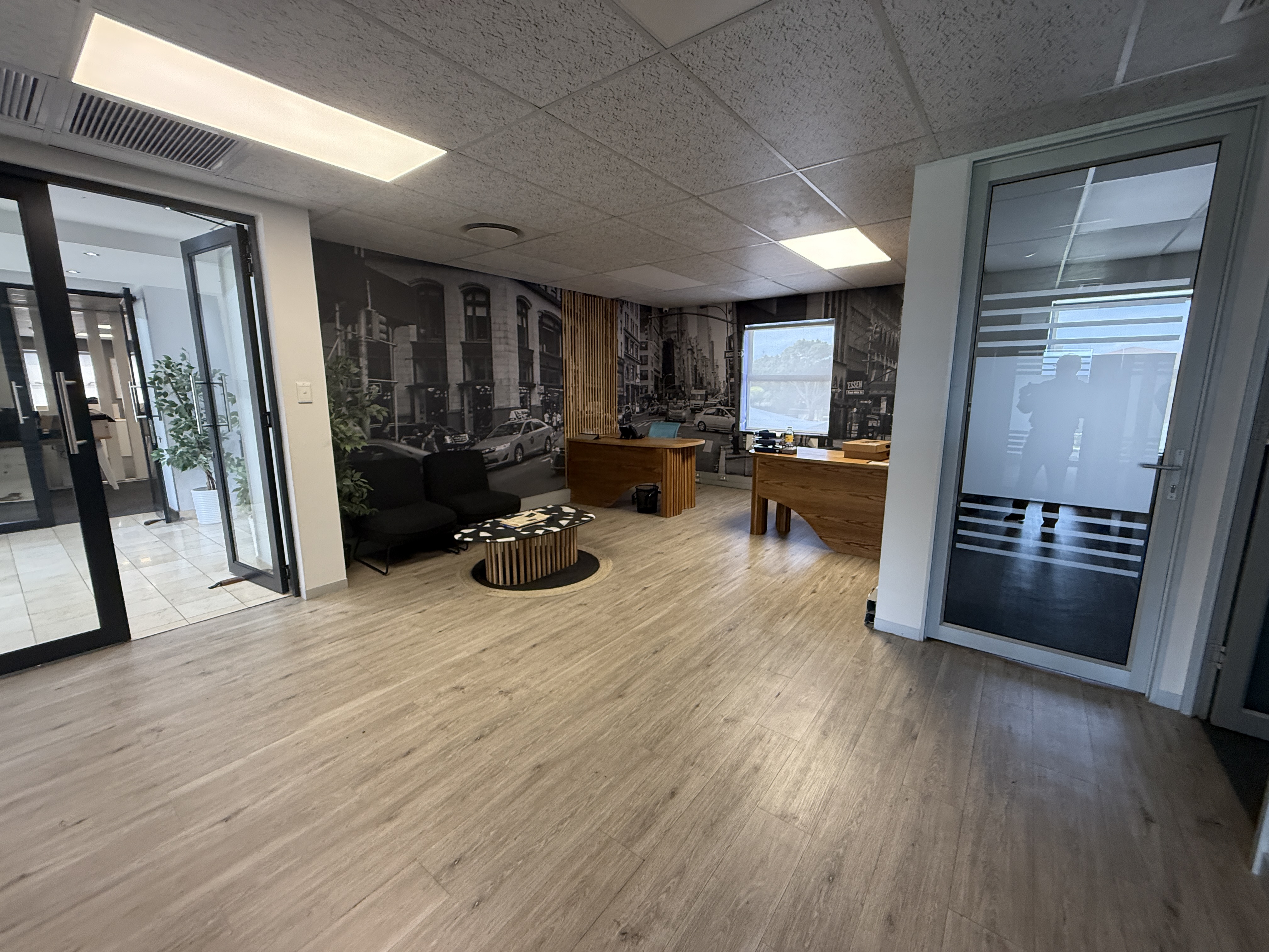 544m² Office Space to rent at Greenford Office Estate Phase 1 in Kenilworth