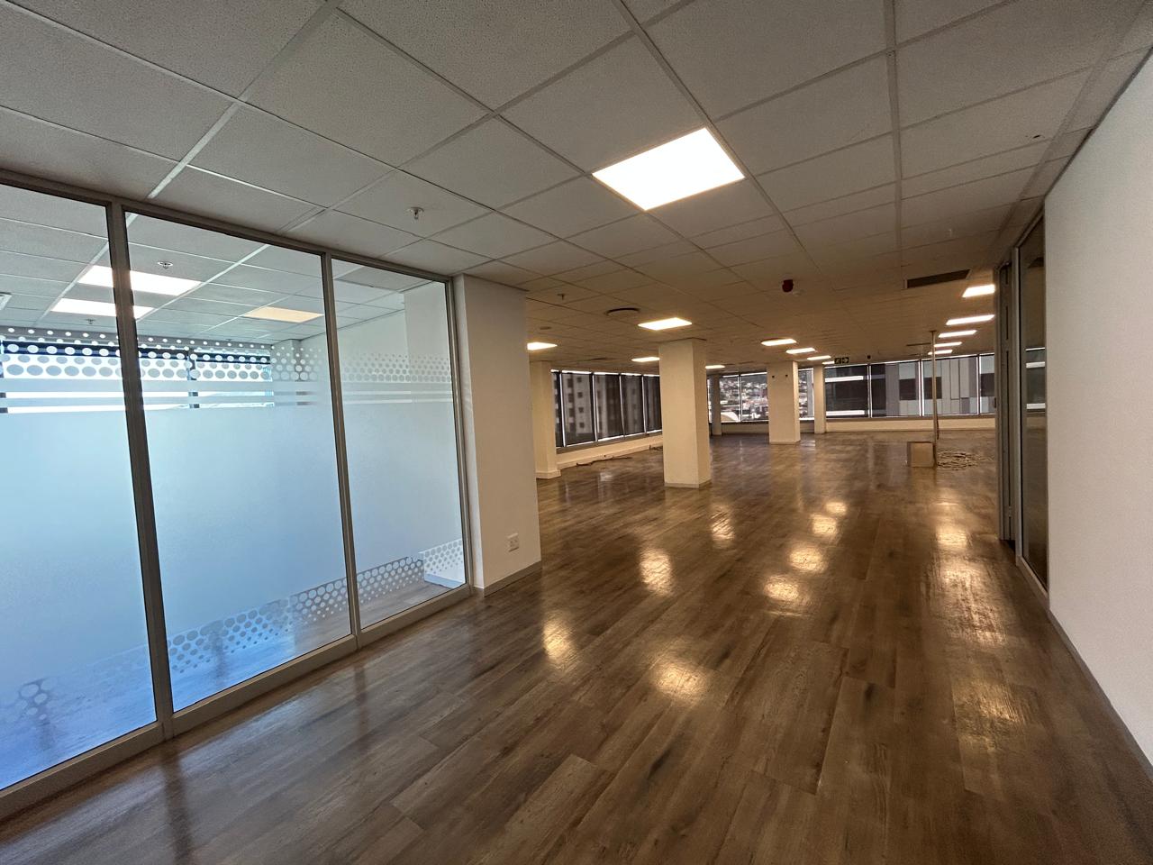 1 660m² Office Space to rent at The Halyard in Foreshore
