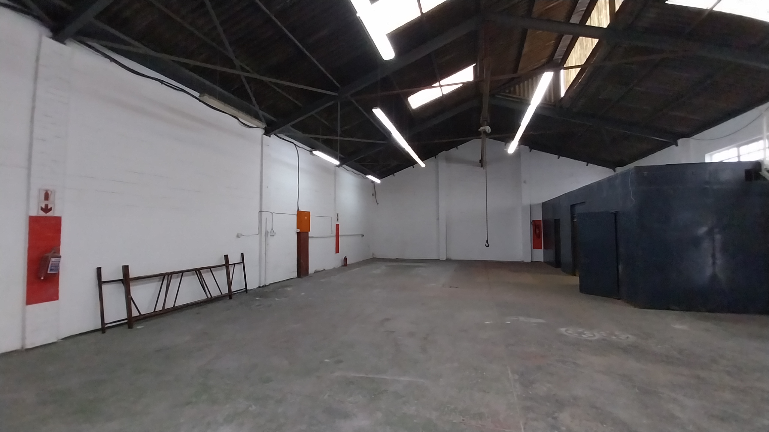 500m² Warehouse to rent at Brice Industrial Park in Epping Industrial