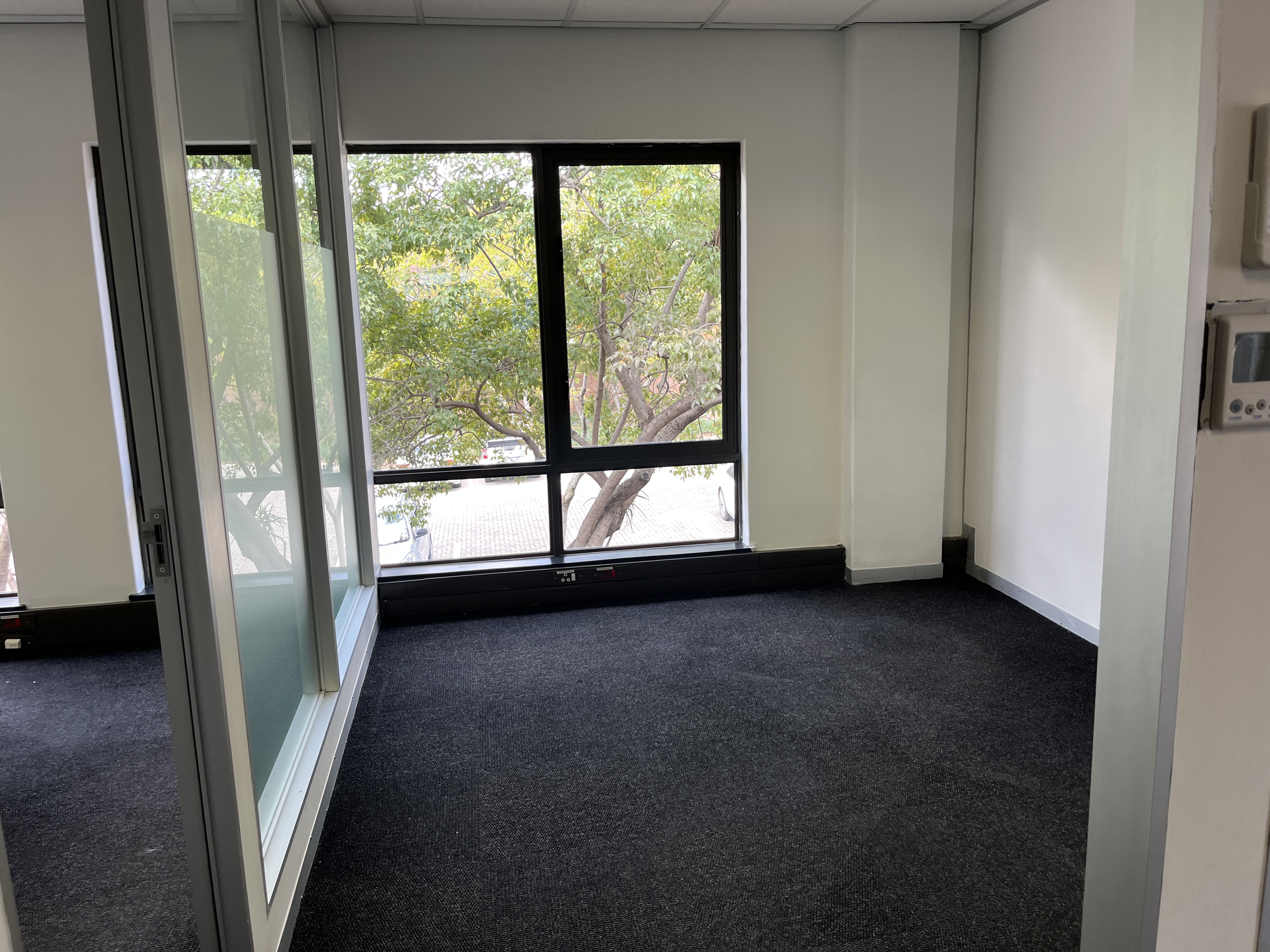 Office Space to rent at Little Fourways Office Park in Magaliessig