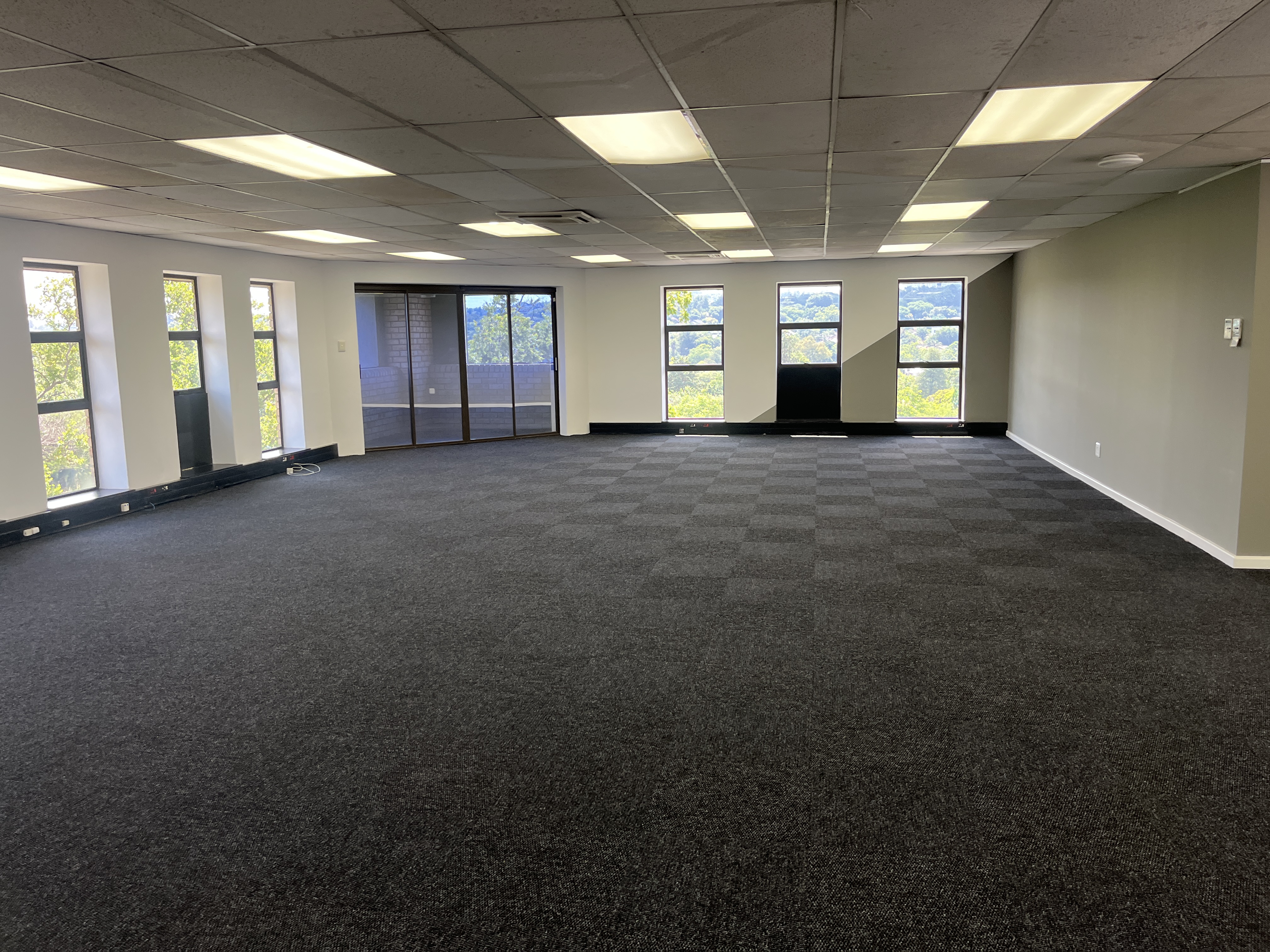 400m² Office Space to rent at Hurlingham Office Park in Hurlingham