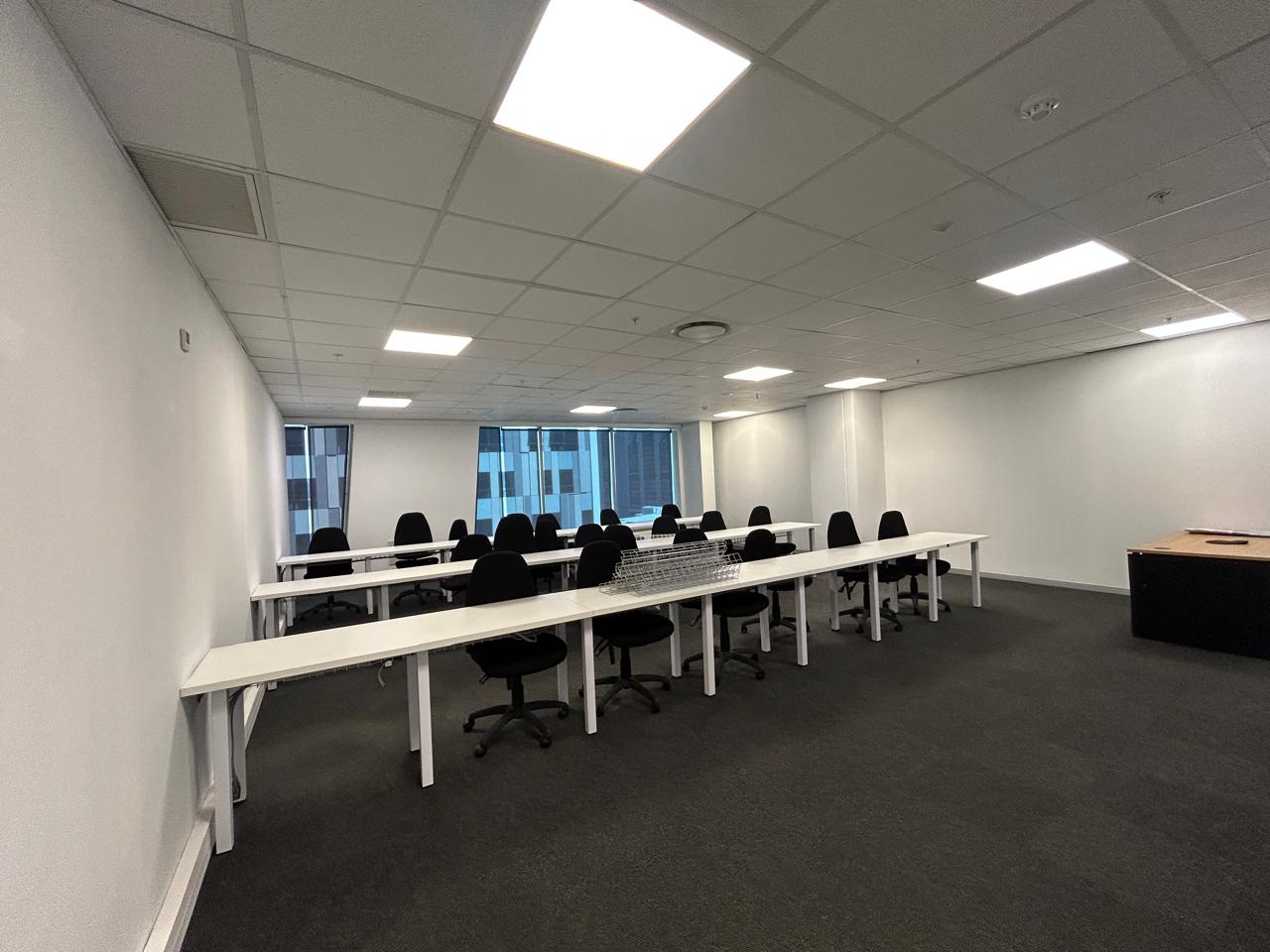 1 660m² Office Space to rent at The Halyard in Foreshore