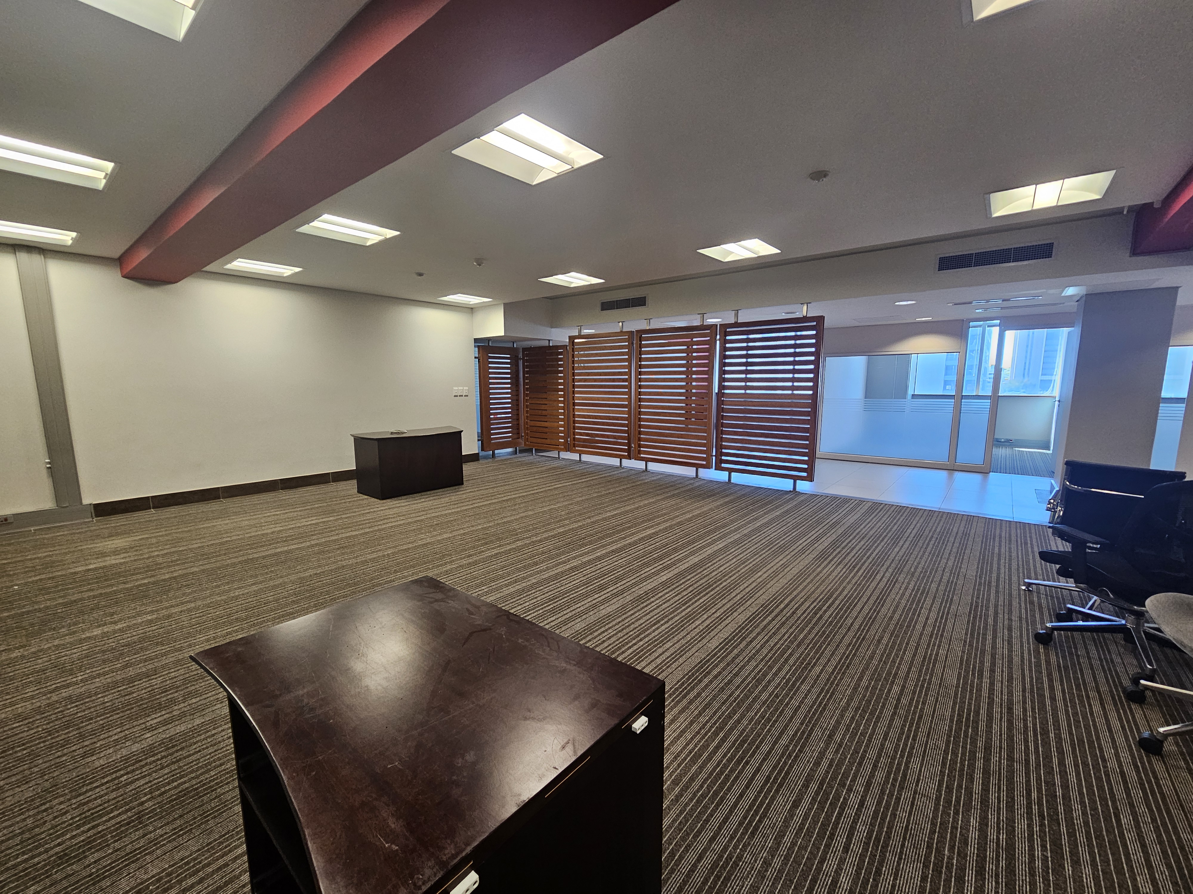 668m² Office Space to rent at 33 On Heerengracht in Cape Town CBD