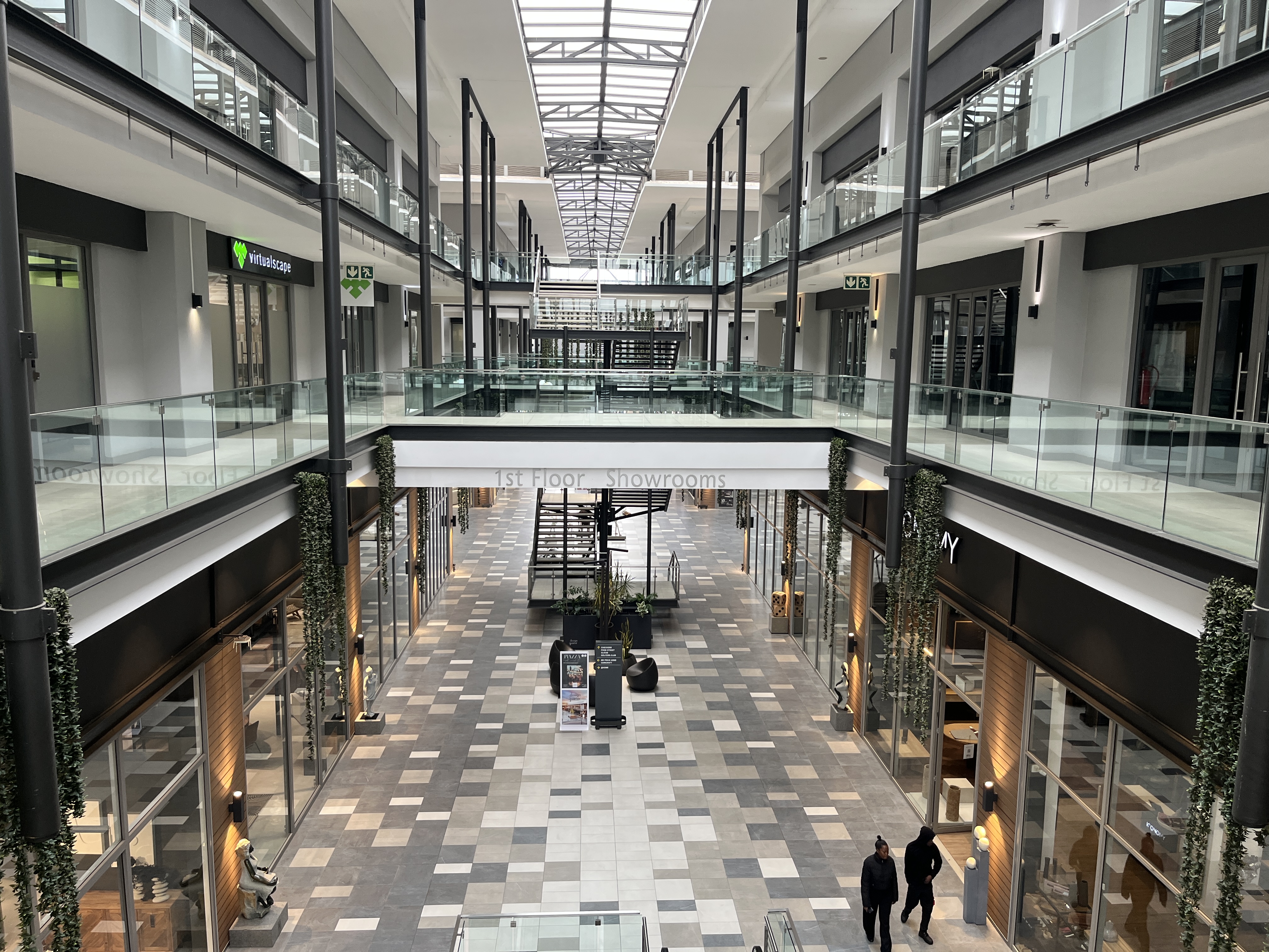 276m² Retail Shops to rent at Design Quarter Offices in Fourways