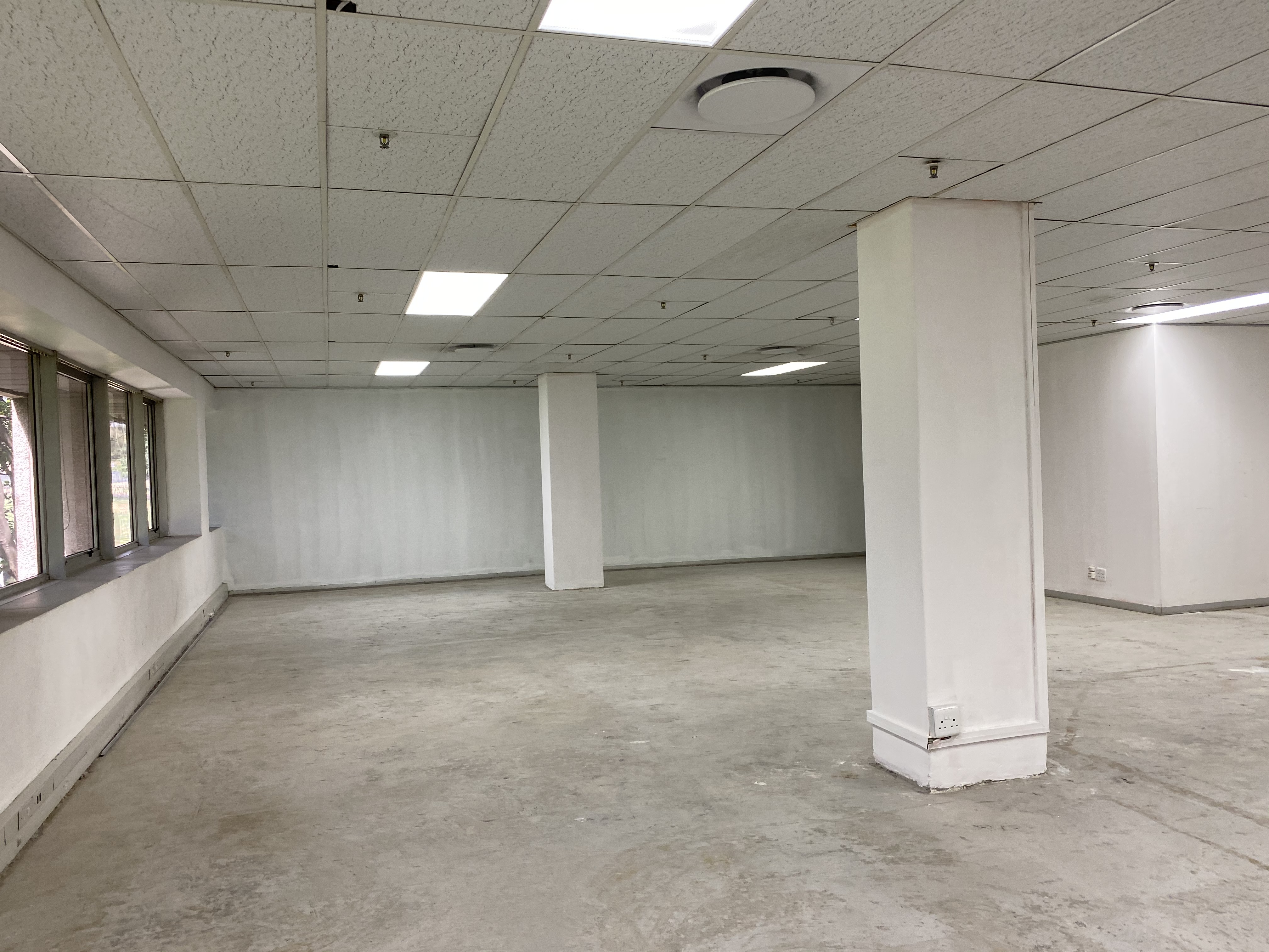 83m² Office Space to rent at 10 South Boulevard in Bruma