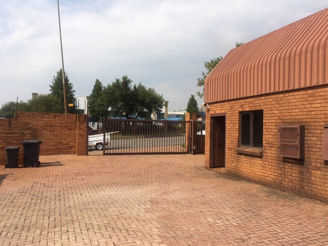 310m² Warehouse to rent at 13 Vervoer Street - Kya Sands in Kya Sand