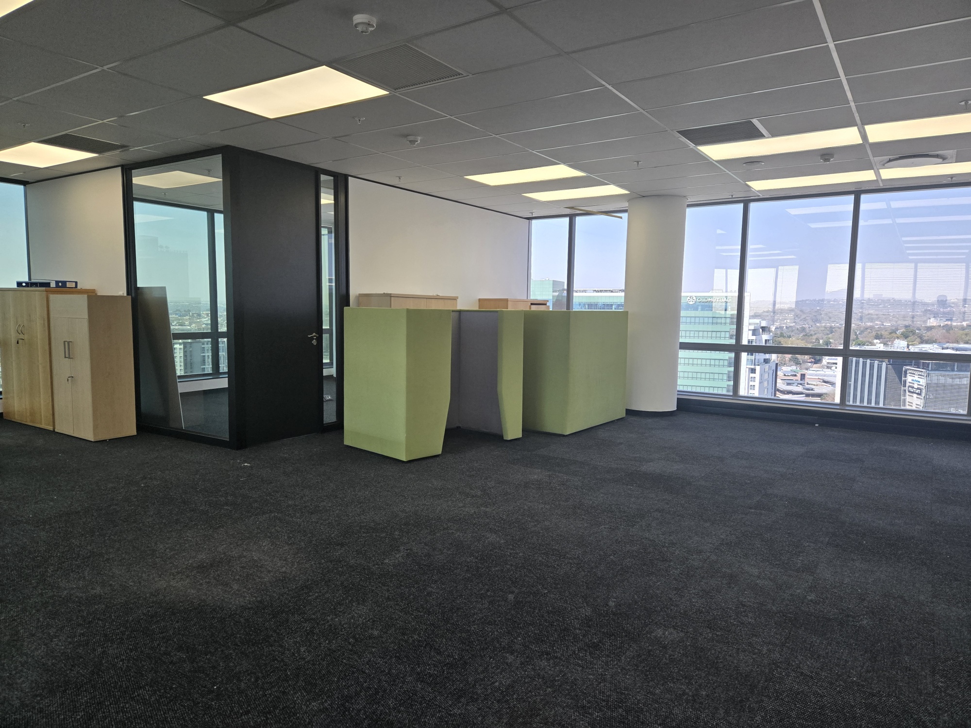 300m² Office Space to rent at 140 West Street in Sandton Central