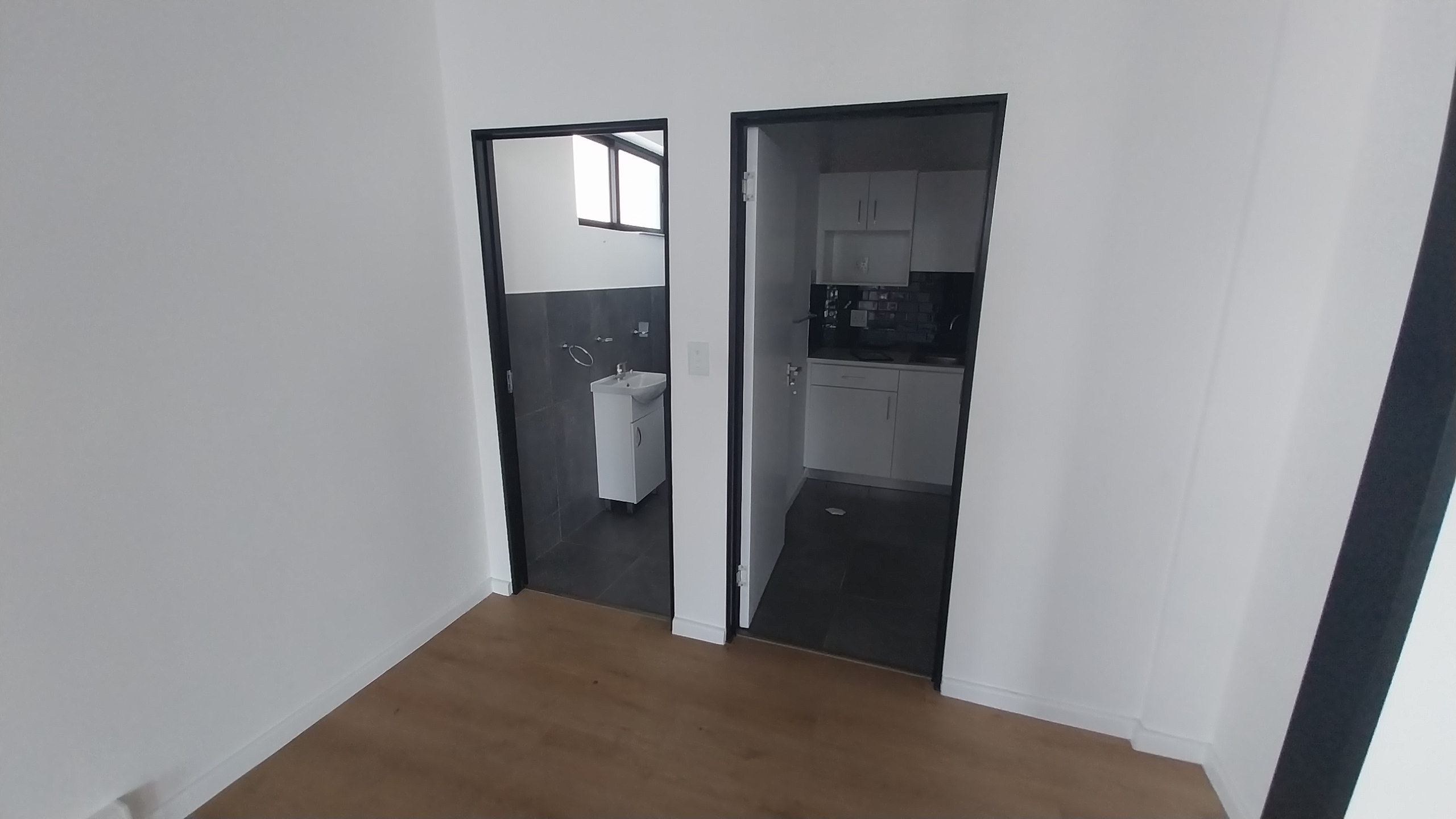 215m² Office Space to rent at 172 Long Street in Cape Town CBD