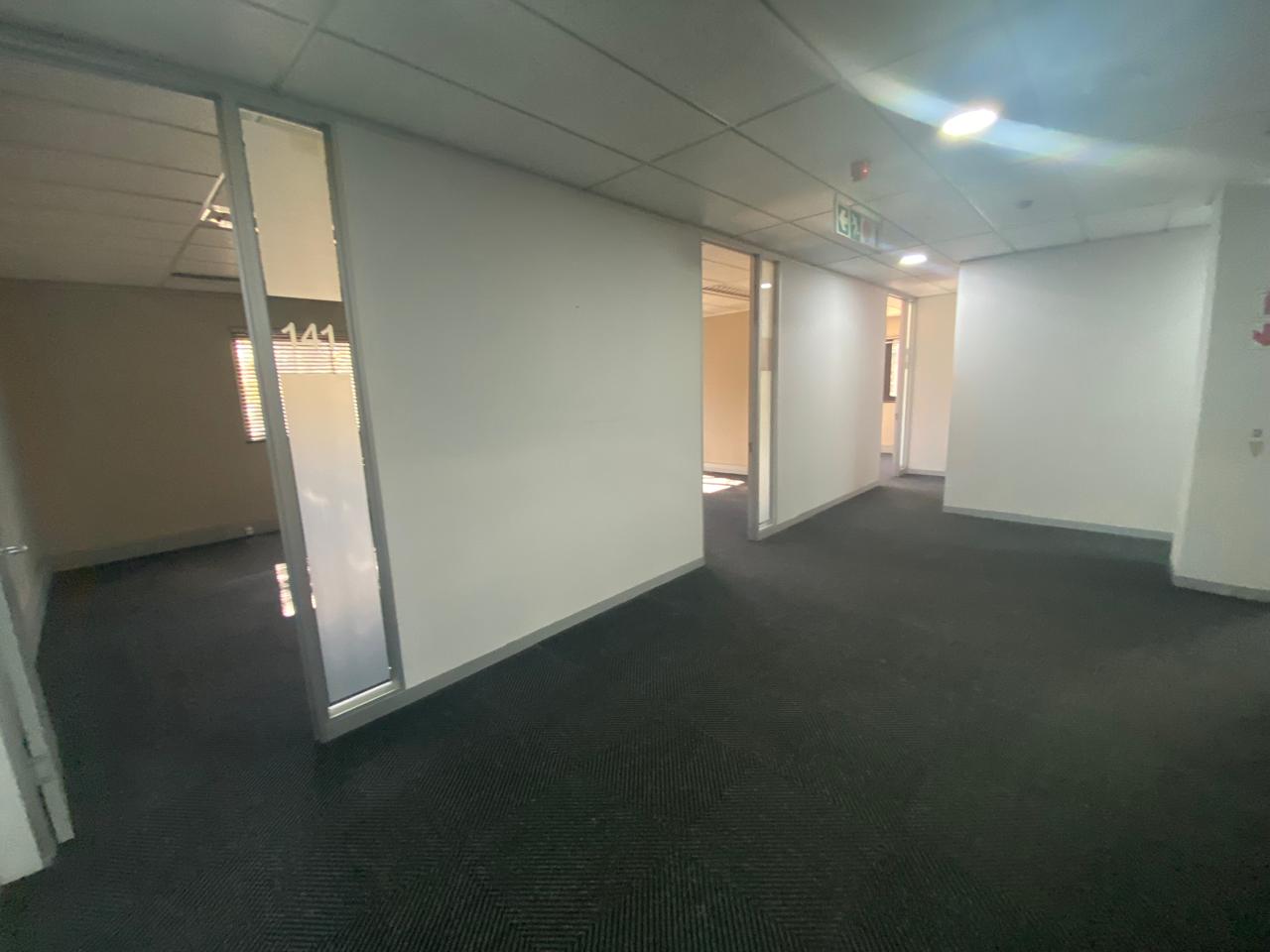 924m² Office Space to rent at Golf Park in Mowbray