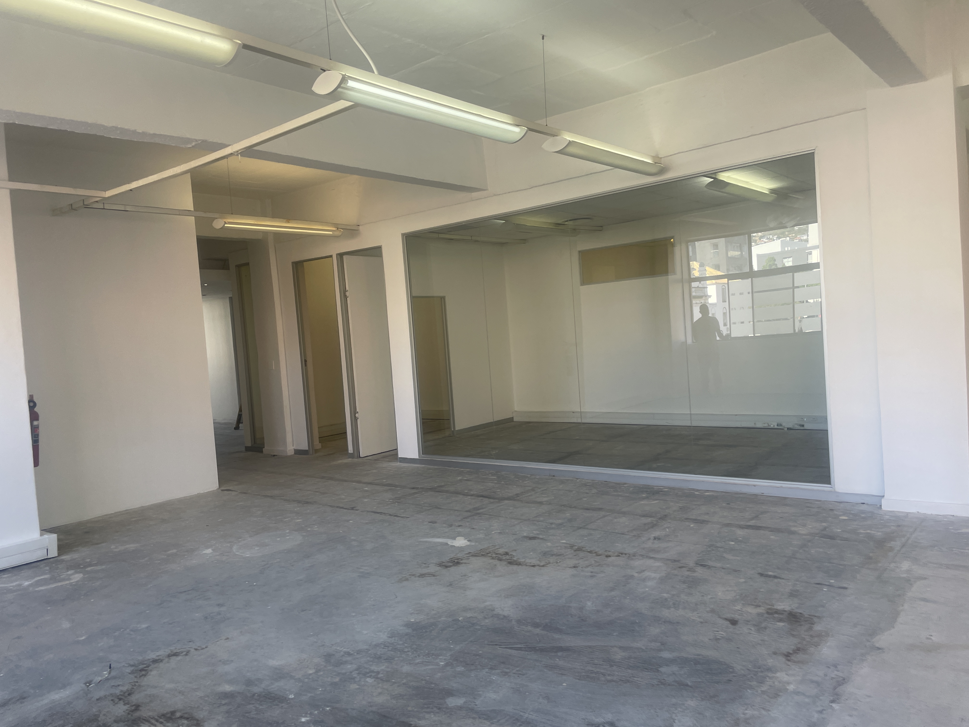 347m² Office Space to rent at 199 Loop Street - Graphic Centre in Cape Town CBD