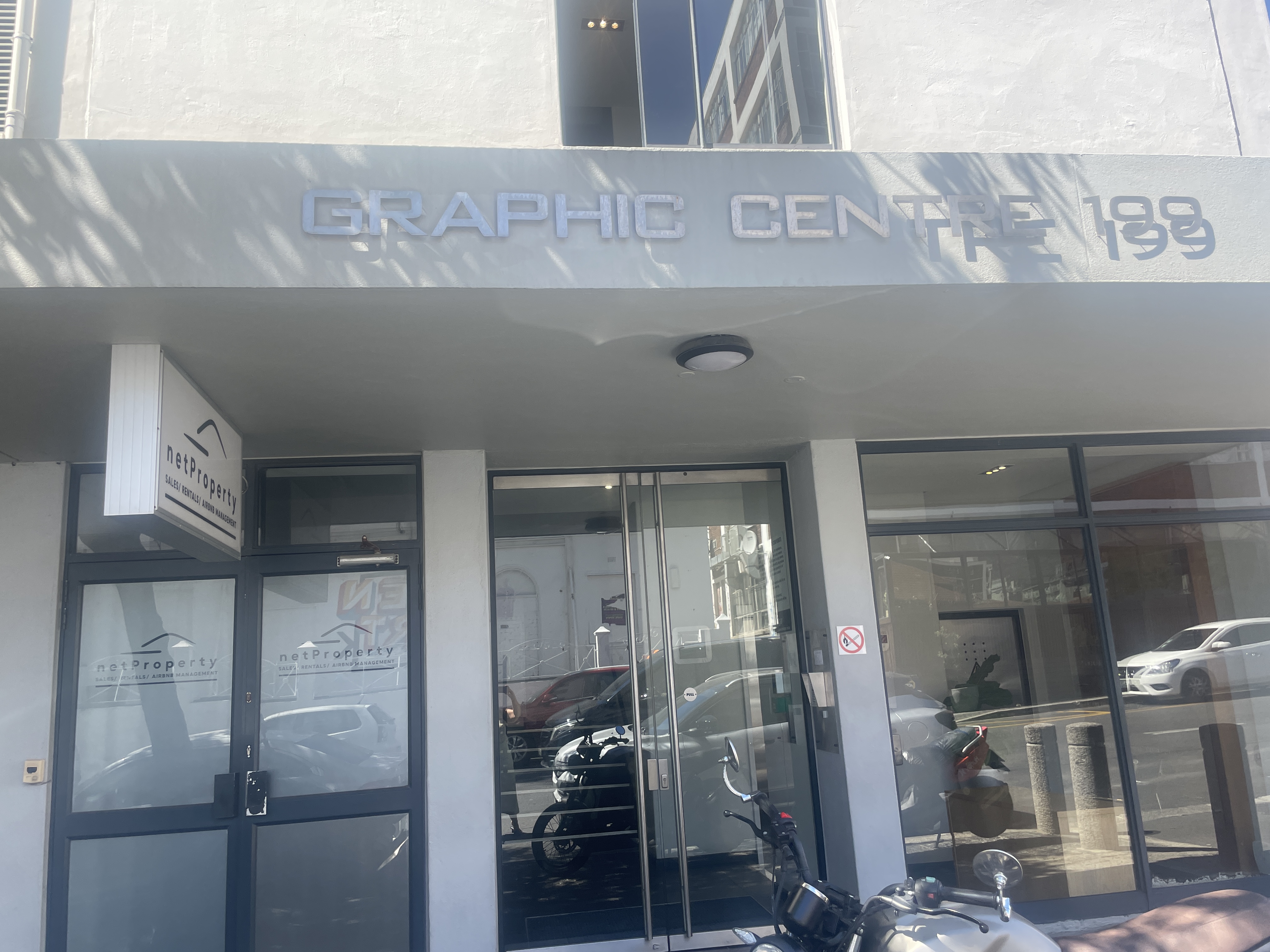 347m² Office Space to rent at 199 Loop Street - Graphic Centre in Cape Town CBD