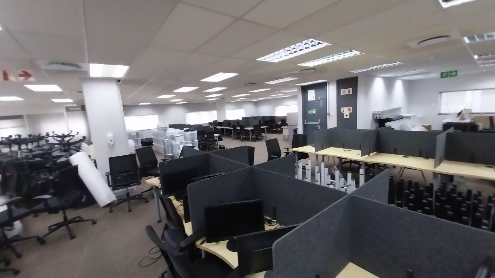 1 516m² Office Space to rent at 22 Long Street in Cape Town CBD