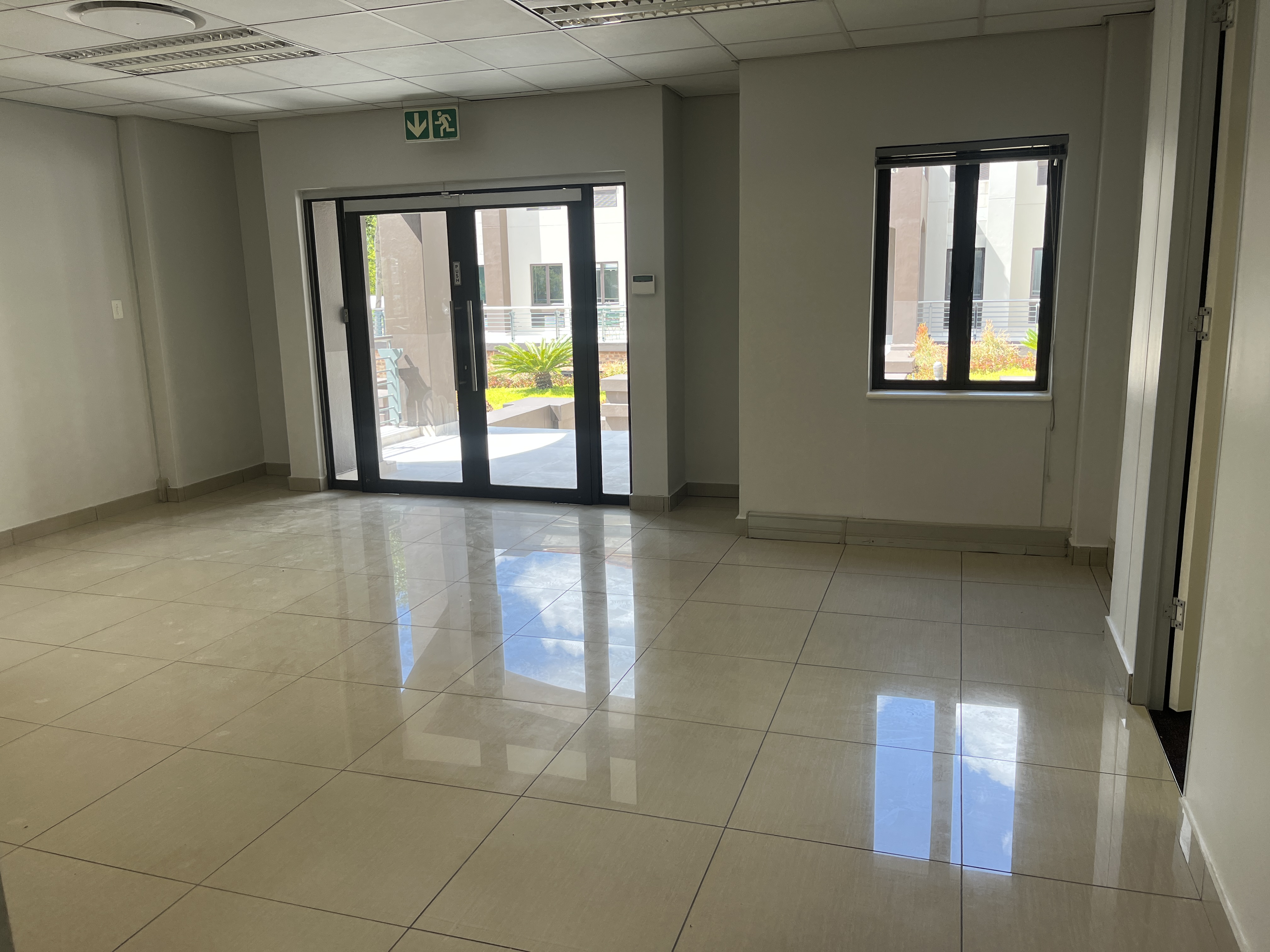 374m² Office Space to rent at 24 Peter Place in Lyme Park